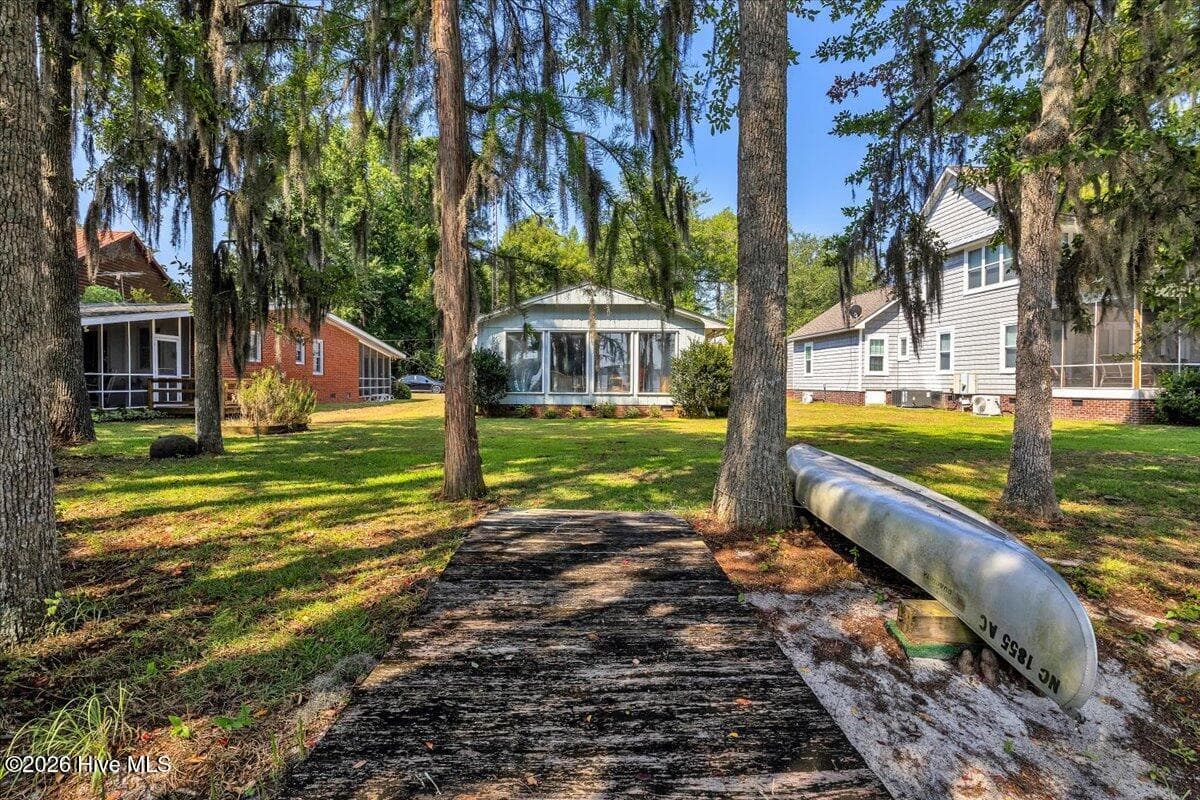 Single Family Residence at 113 Clinton Road, Elizabethtown, NC 28337, photo 10 of 53