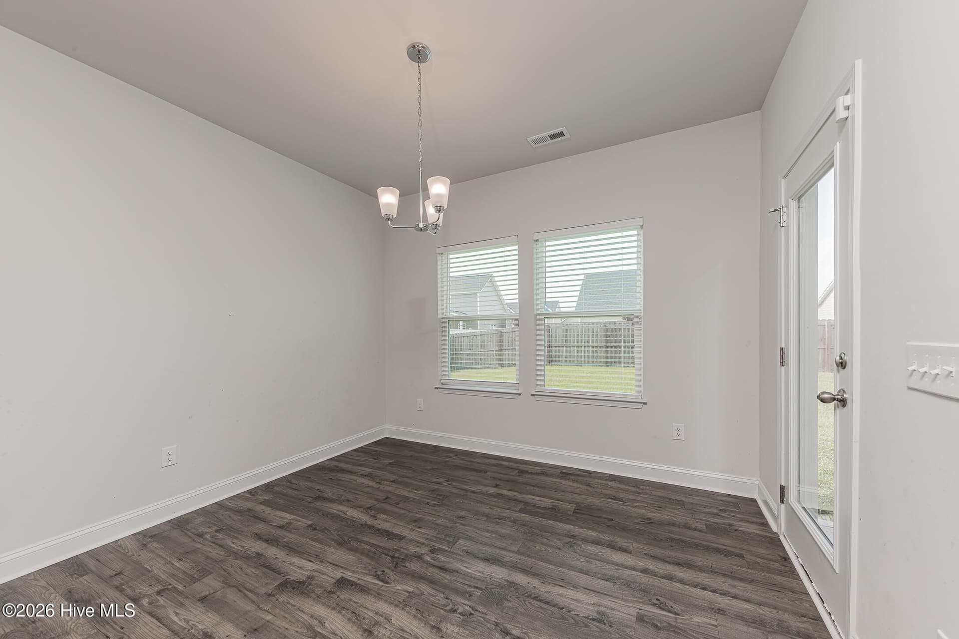 Single Family Residence at 103 Flora Field Drive, Jacksonville, NC 28546, photo 3 of 4