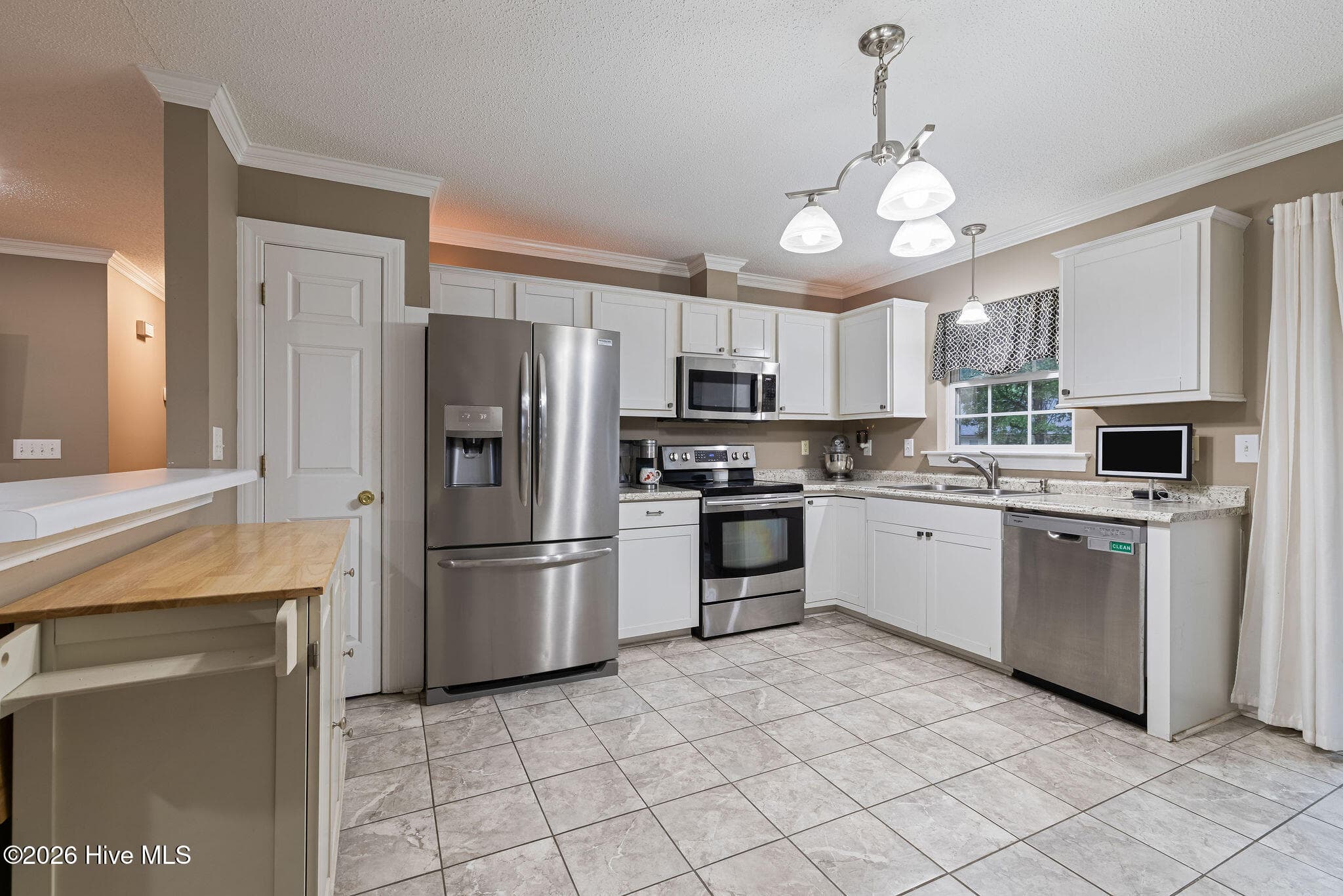 Single Family Residence at 2523 Wesleyan Court, La Grange, NC 28551, La Grange, photo 7 of 22