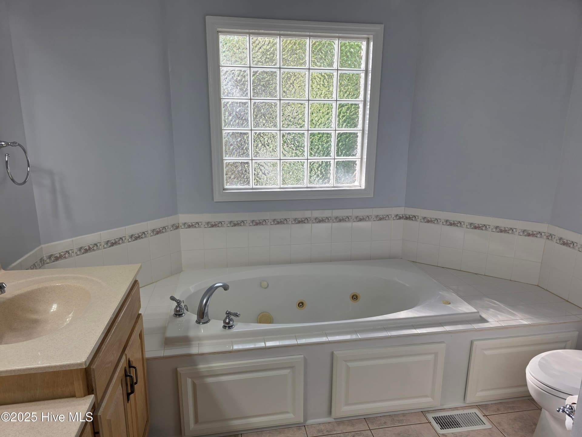 Single Family Residence at 219 Drake Landing, New Bern, NC 28560, photo 31 of 60