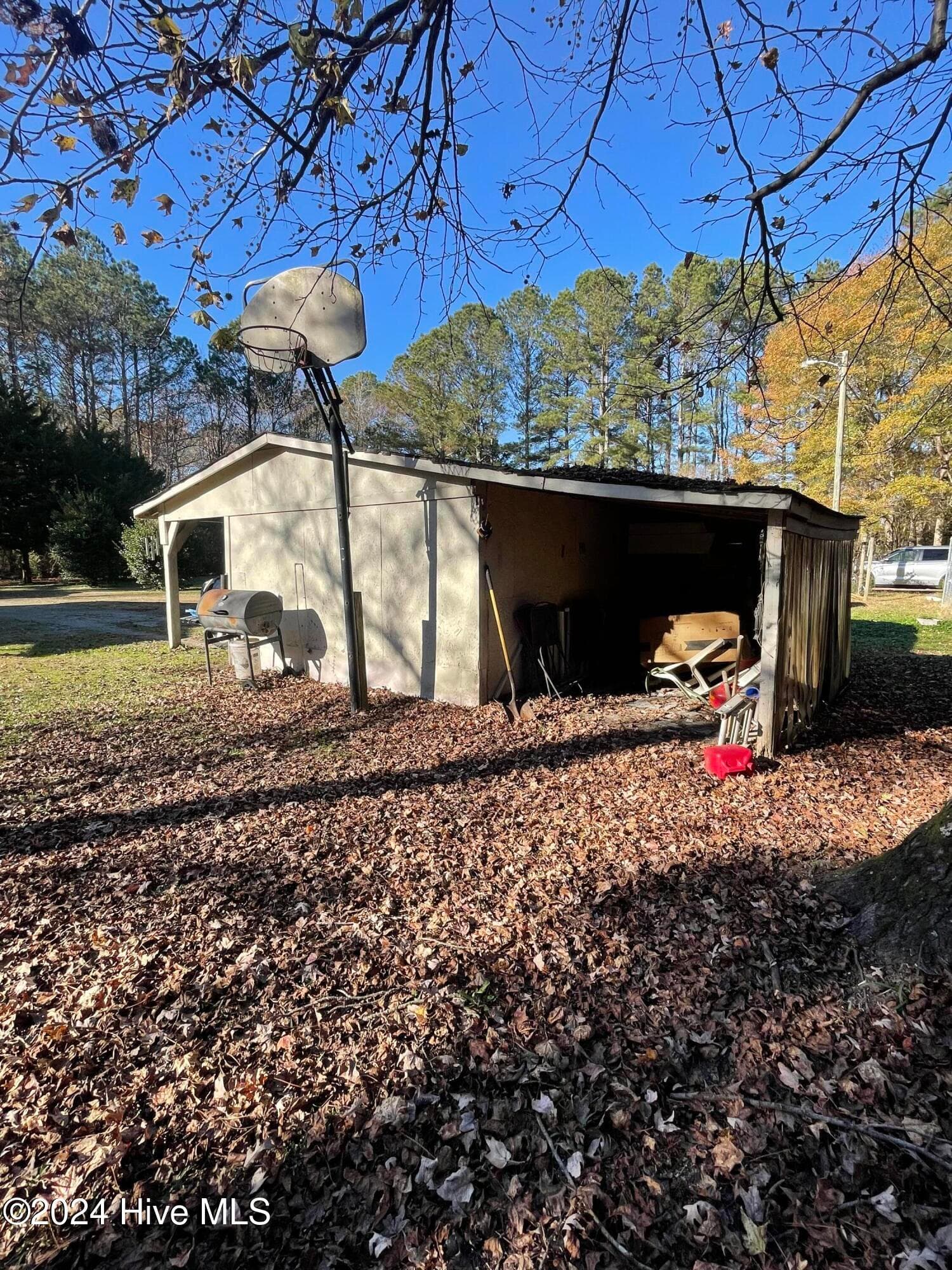 Manufactured Home at 1109 Beegee Lane, Williamston, NC 27892, Williamston, photo 11 of 32