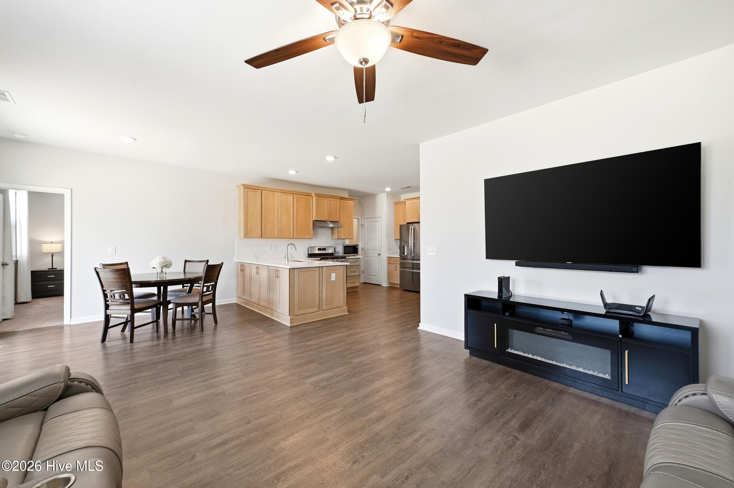 Single Family Residence at 9048 Saint George Road Lot 24, Wilmington, NC 28411, photo 5 of 34