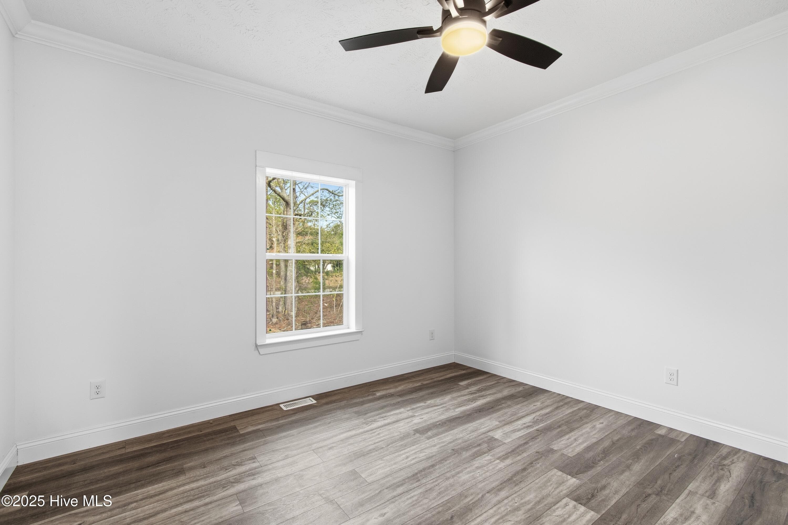 Single Family Residence at 9163 Southern Boulevard SE, Winnabow, NC 28479, photo 24 of 28