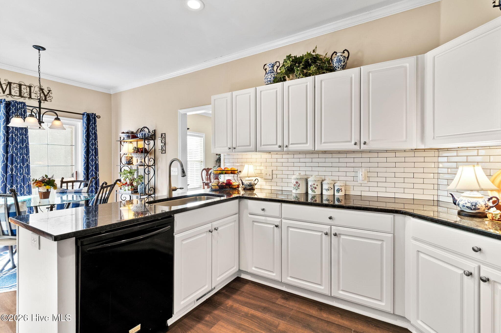 Single Family Residence at 2 Fur Court E, Pinehurst, NC 28374, photo 14 of 31
