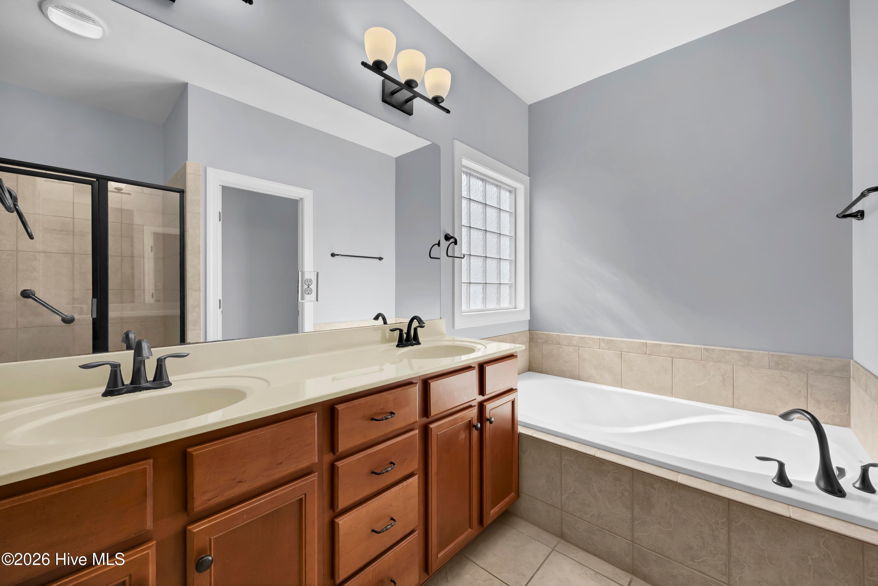 Single Family Residence at 1245 Lillibridge Drive, Leland, NC 28451, photo 14 of 33