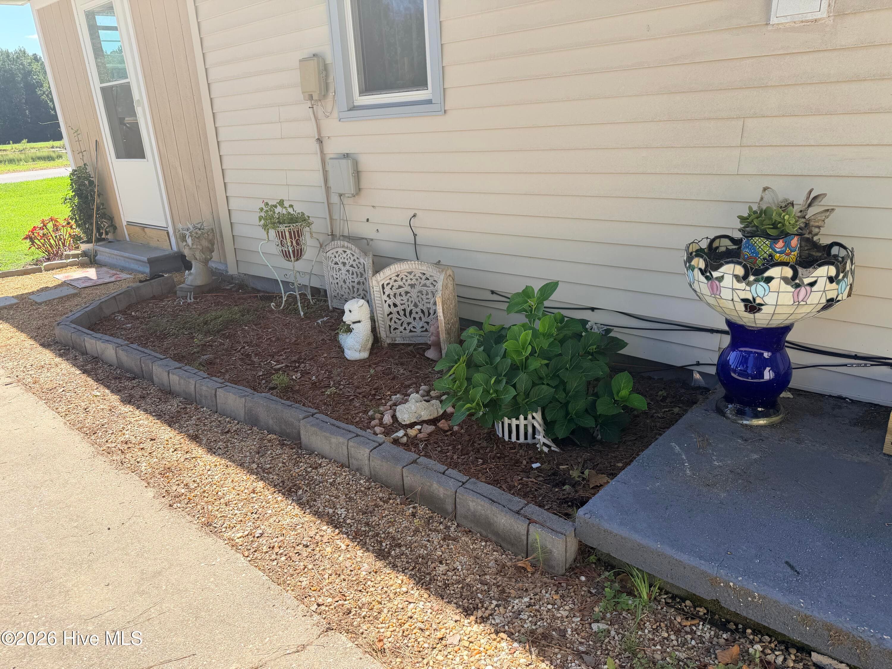 Landscaping - 120 Ranch Drive, Elizabeth City, NC 27909