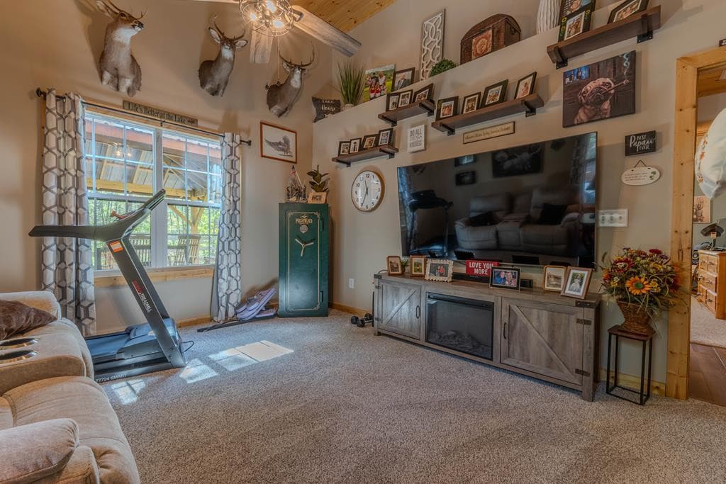 Residential at 190 Galloway Drive, Hayesville, NC 28904, photo 26 of 37