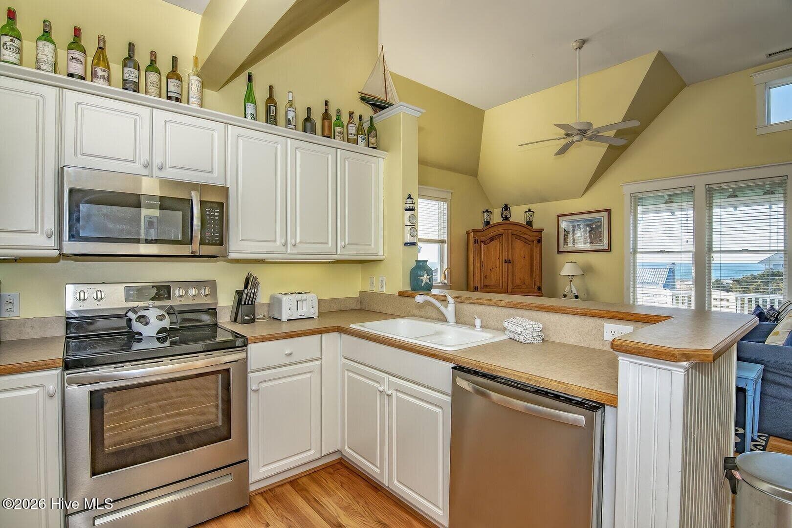 Townhouse at 905 Bramble Reach # B, Bald Head Island, NC 28461, photo 21 of 37