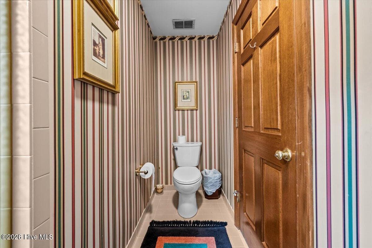 4th bathroom ensuite - 50 Cochrane Castle Circle, Southern Pines, NC 28387