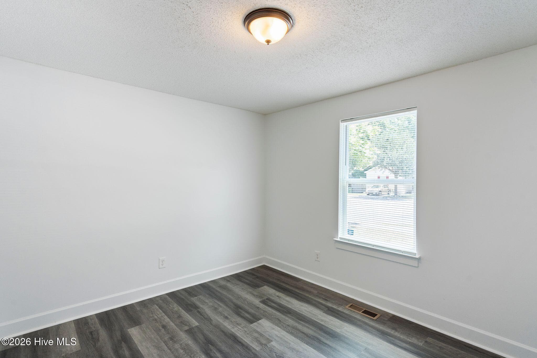 Single Family Residence at 3913 Prices Lane, Wilmington, NC 28405, photo 33 of 56