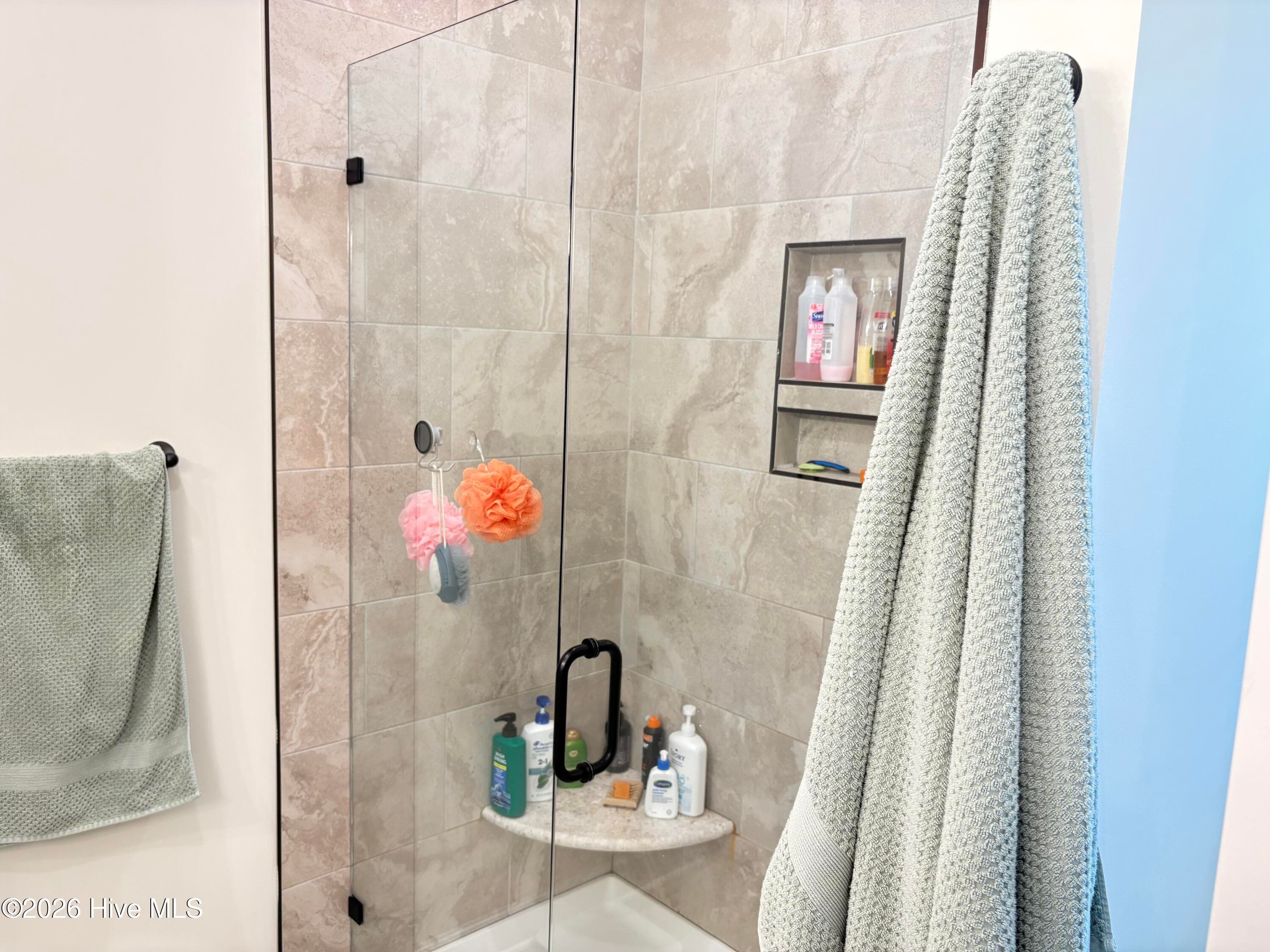 Master Bathroom Glass Shower Door - 885 Inlet Surf Way, Warrenville, SC 29851