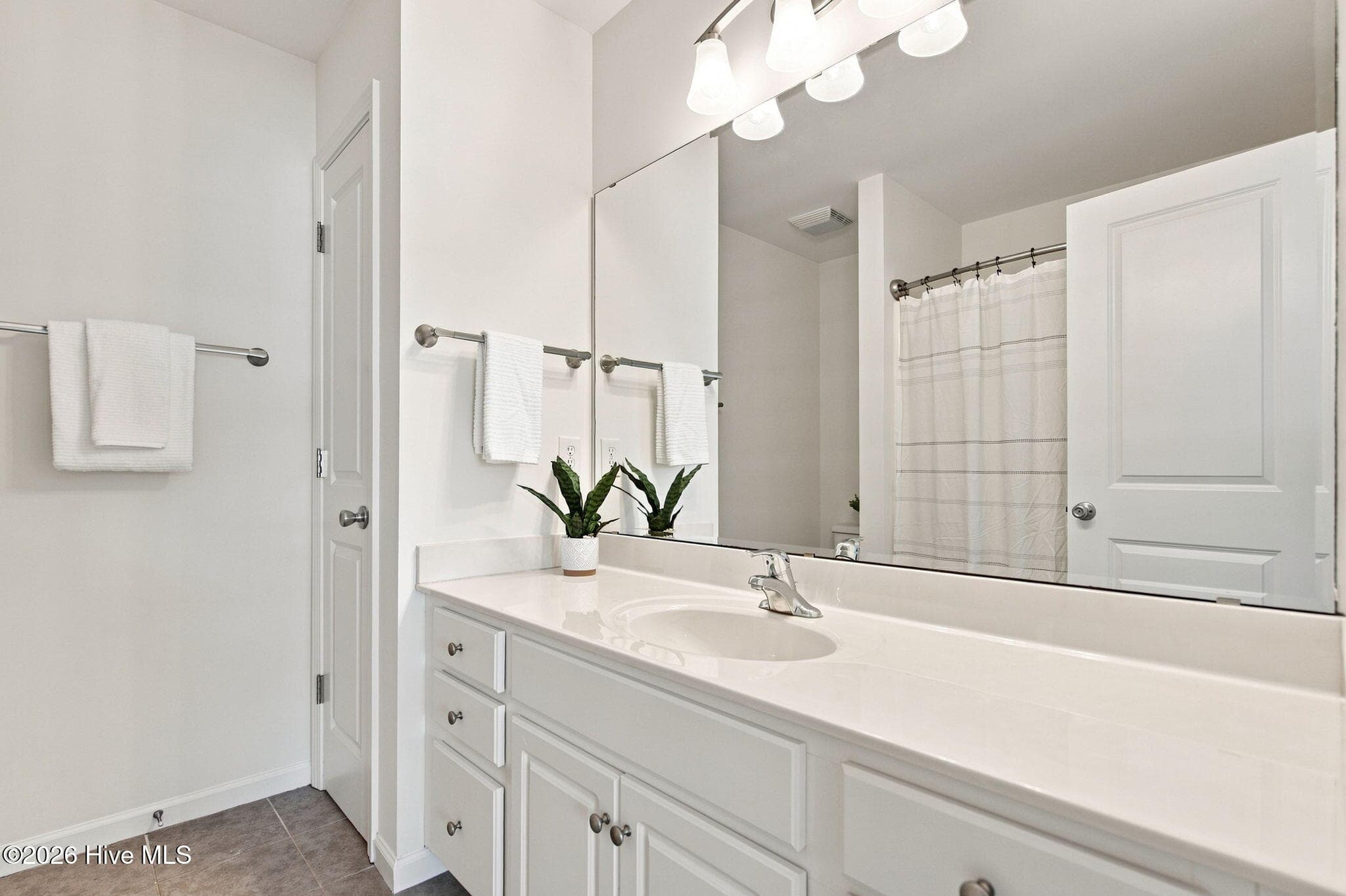 Townhouse at 4563 Exuma Lane, Wilmington, NC 28412, photo 23 of 37