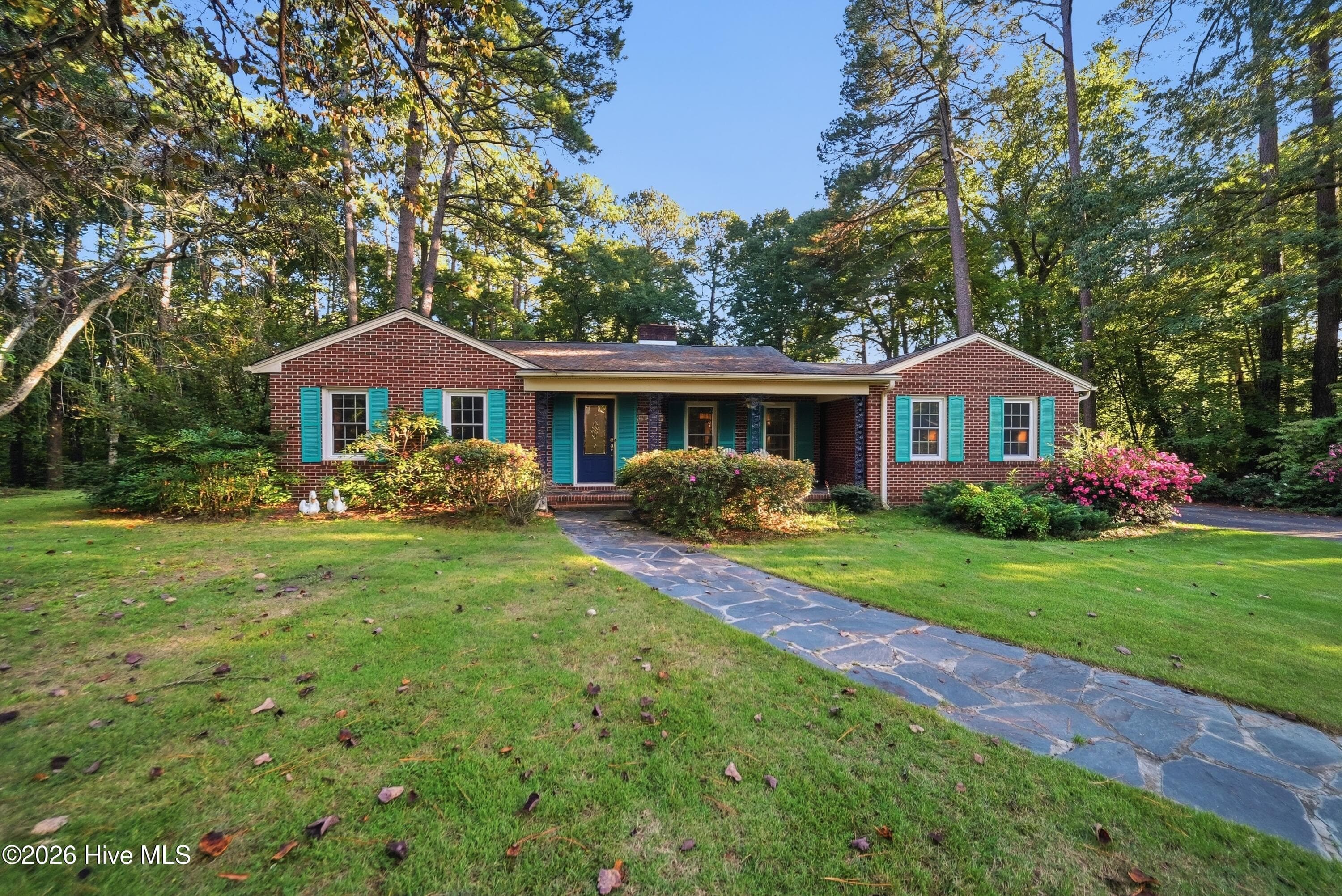 6 Lee Lane, Weldon, NC 27890