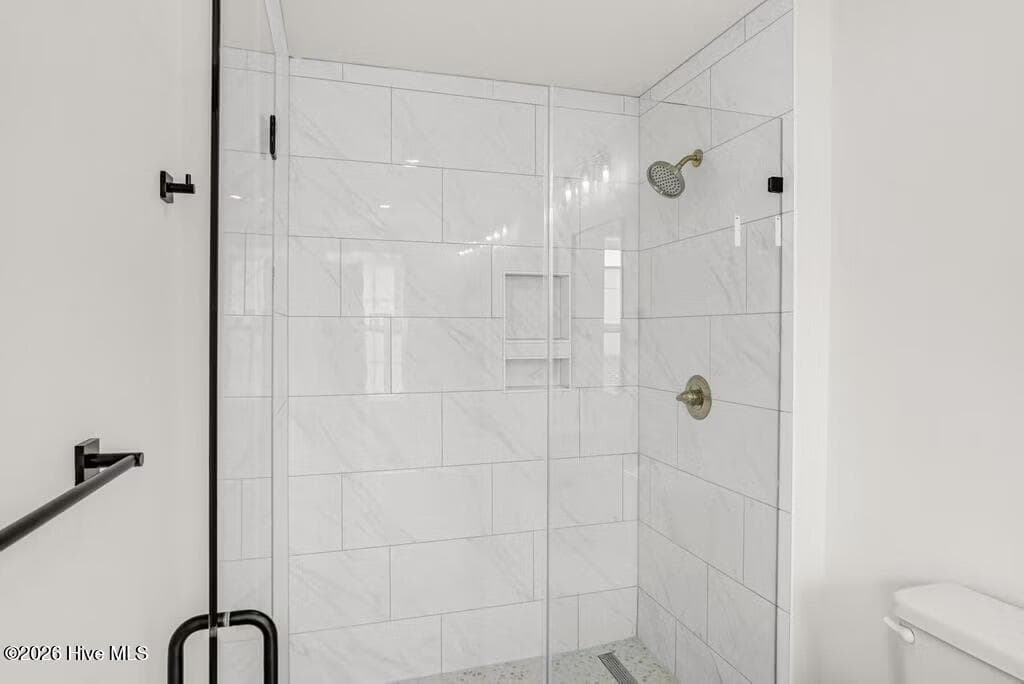 owners bath - 106 Lexington Lane, Southern Pines, NC 28387