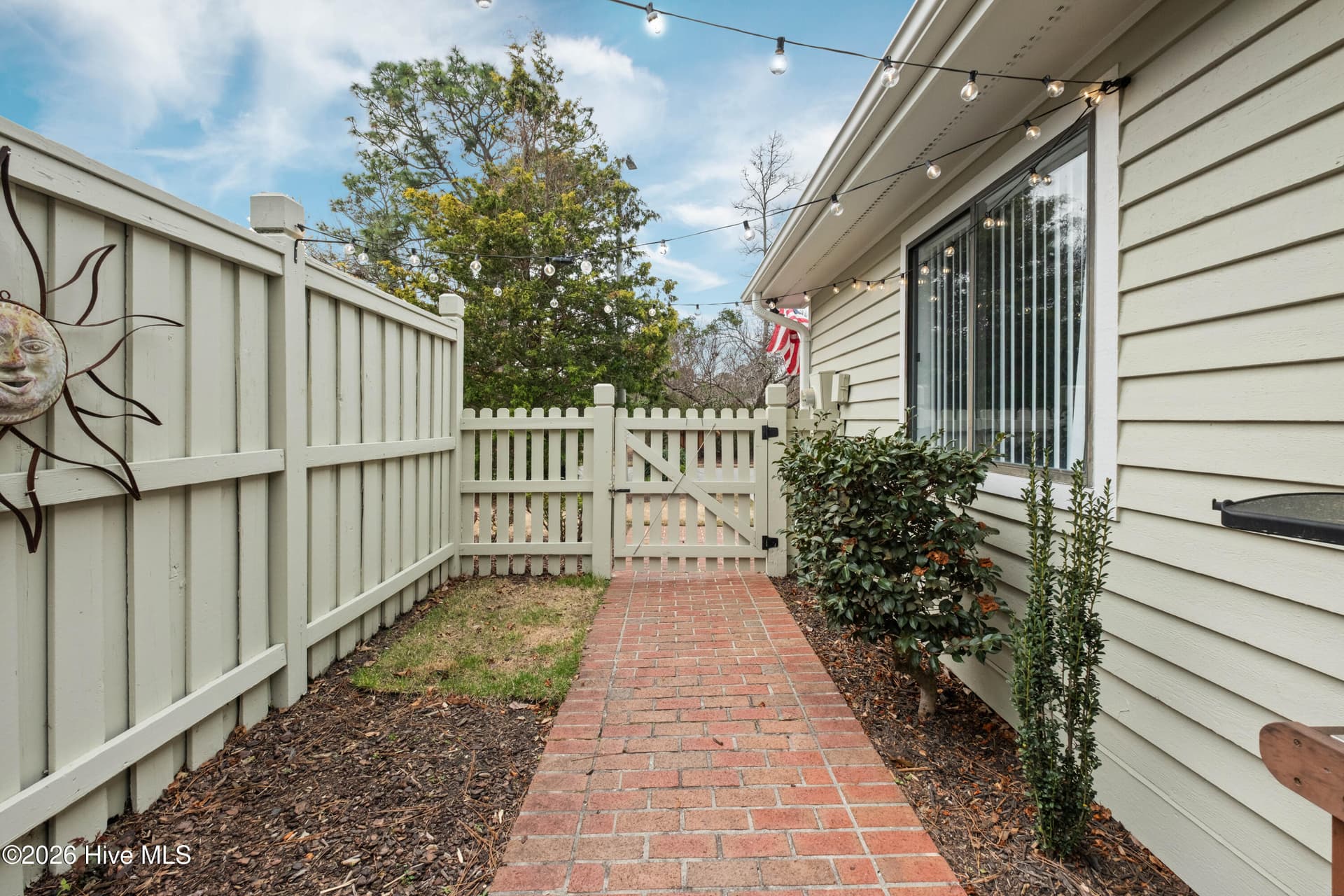 Townhouse at 211 Inland Greens Circle, Wilmington, NC 28405, photo 15 of 114