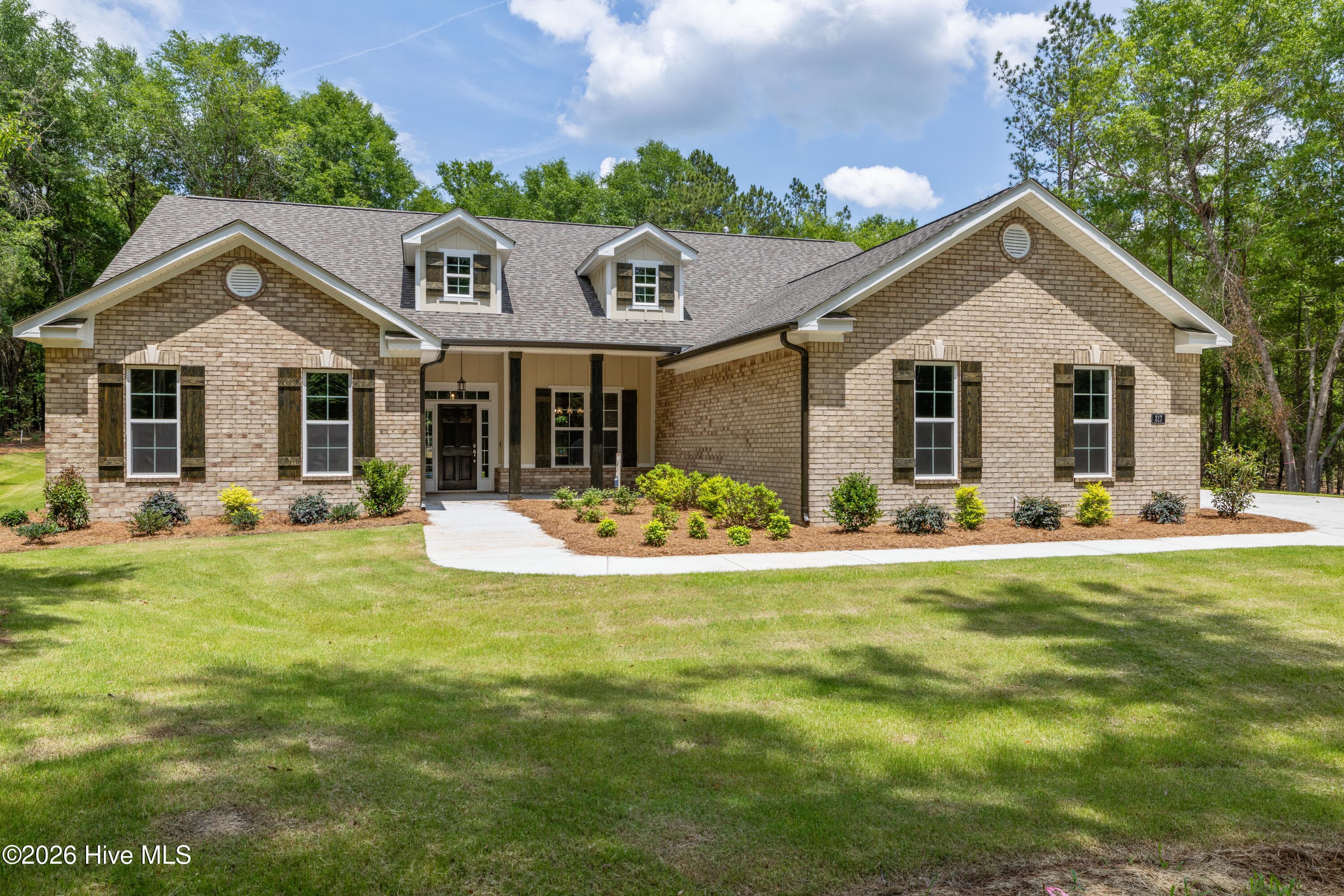 Single Family Residence at 317 Merrifield Court, Aiken, SC 29803, photo 4 of 85