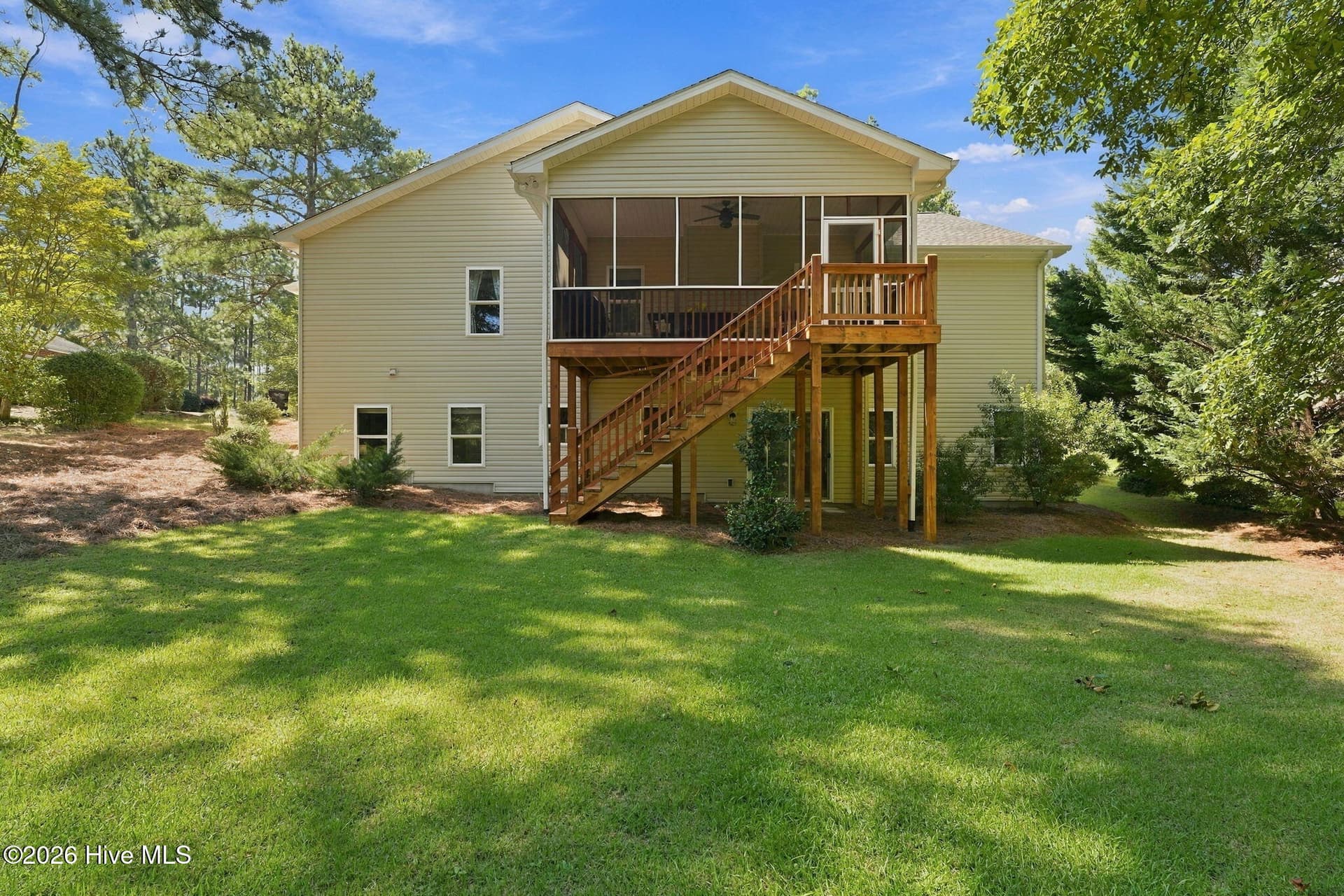 Single Family Residence at 220 Sugar Pine Drive, Pinehurst, NC 28374, photo 94 of 98