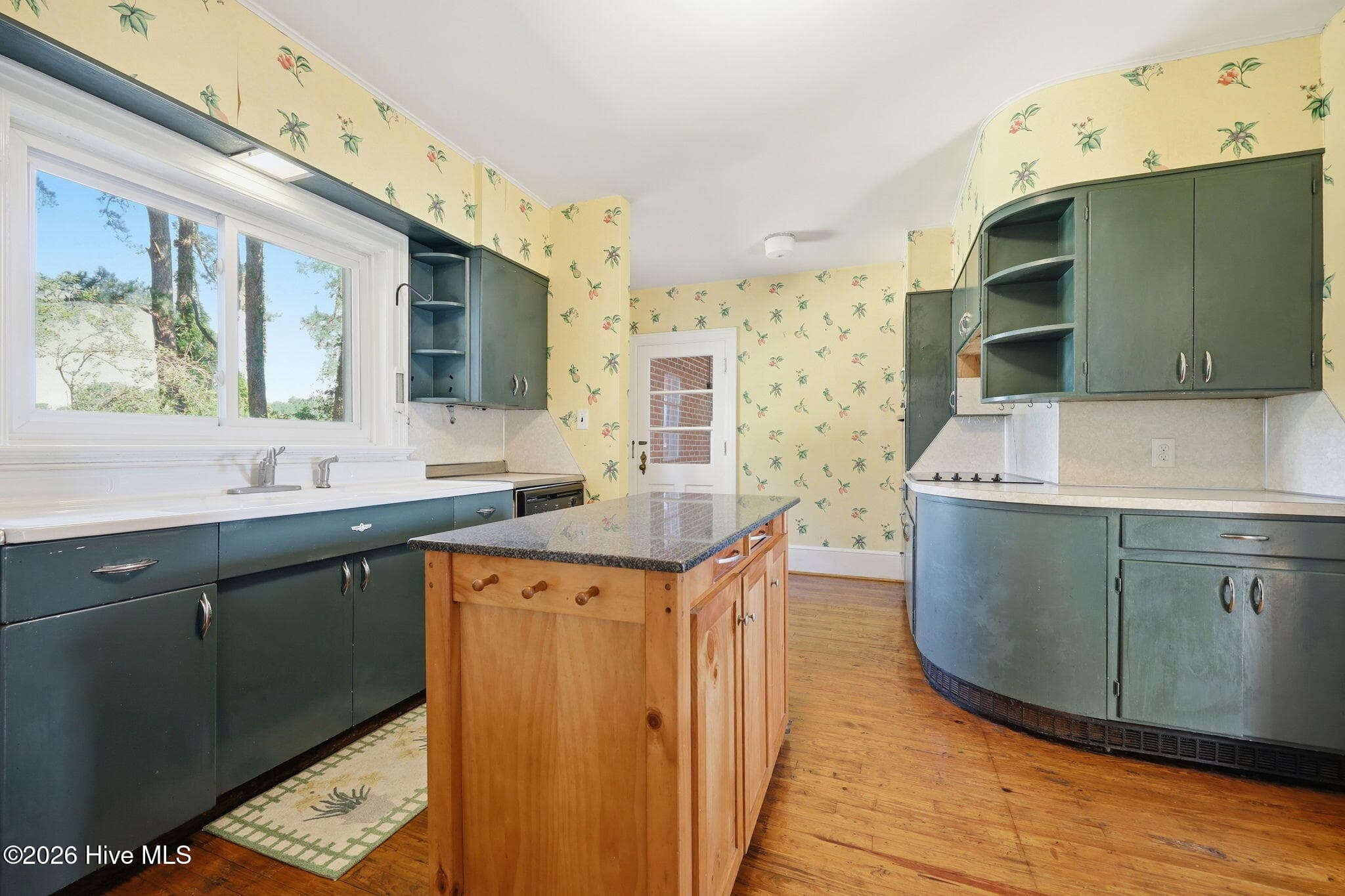 Single Family Residence at 1108 Summit Avenue, Washington, NC 27889, photo 15 of 49