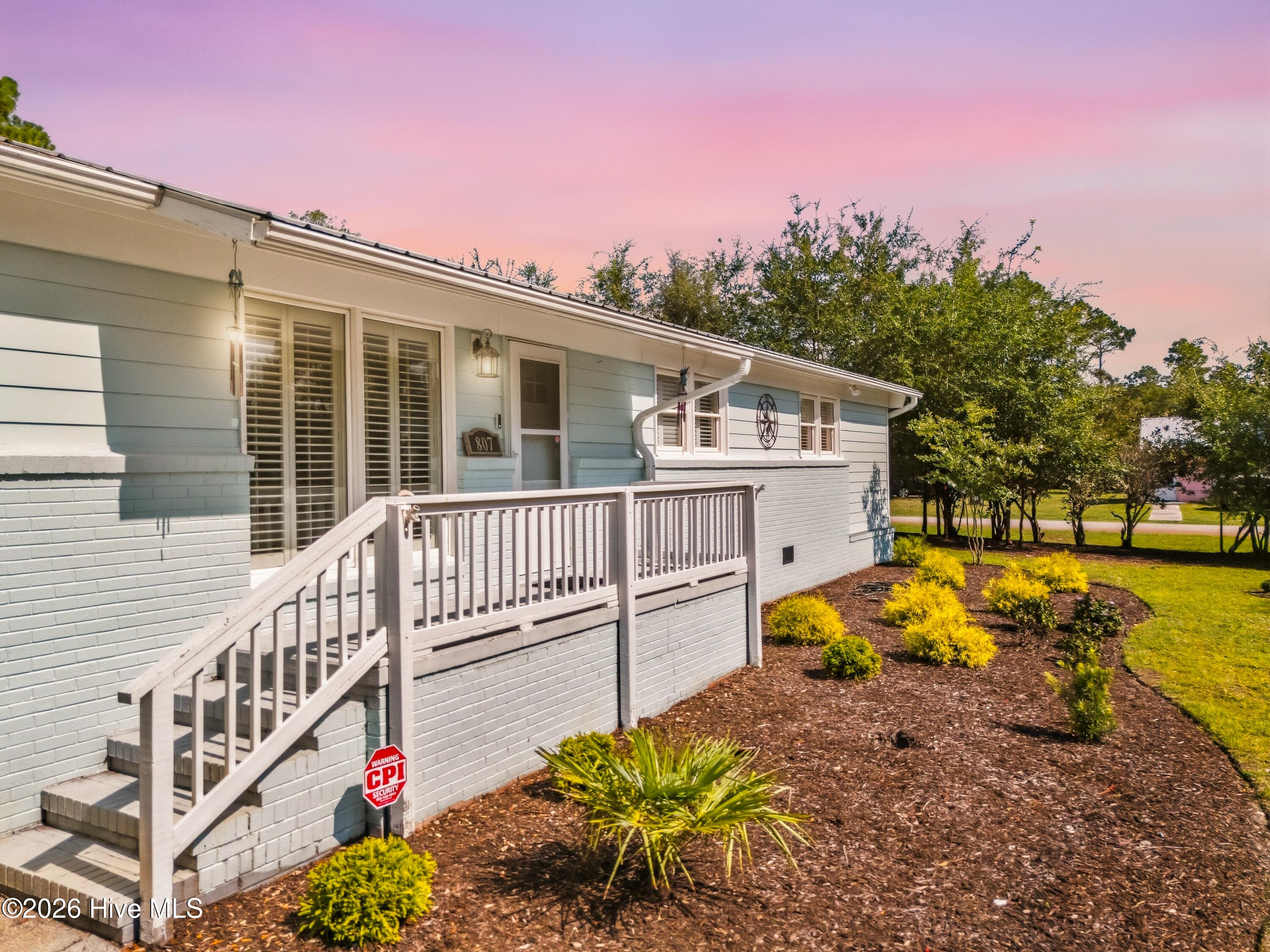 807 E Nash Street, Southport, NC 28461