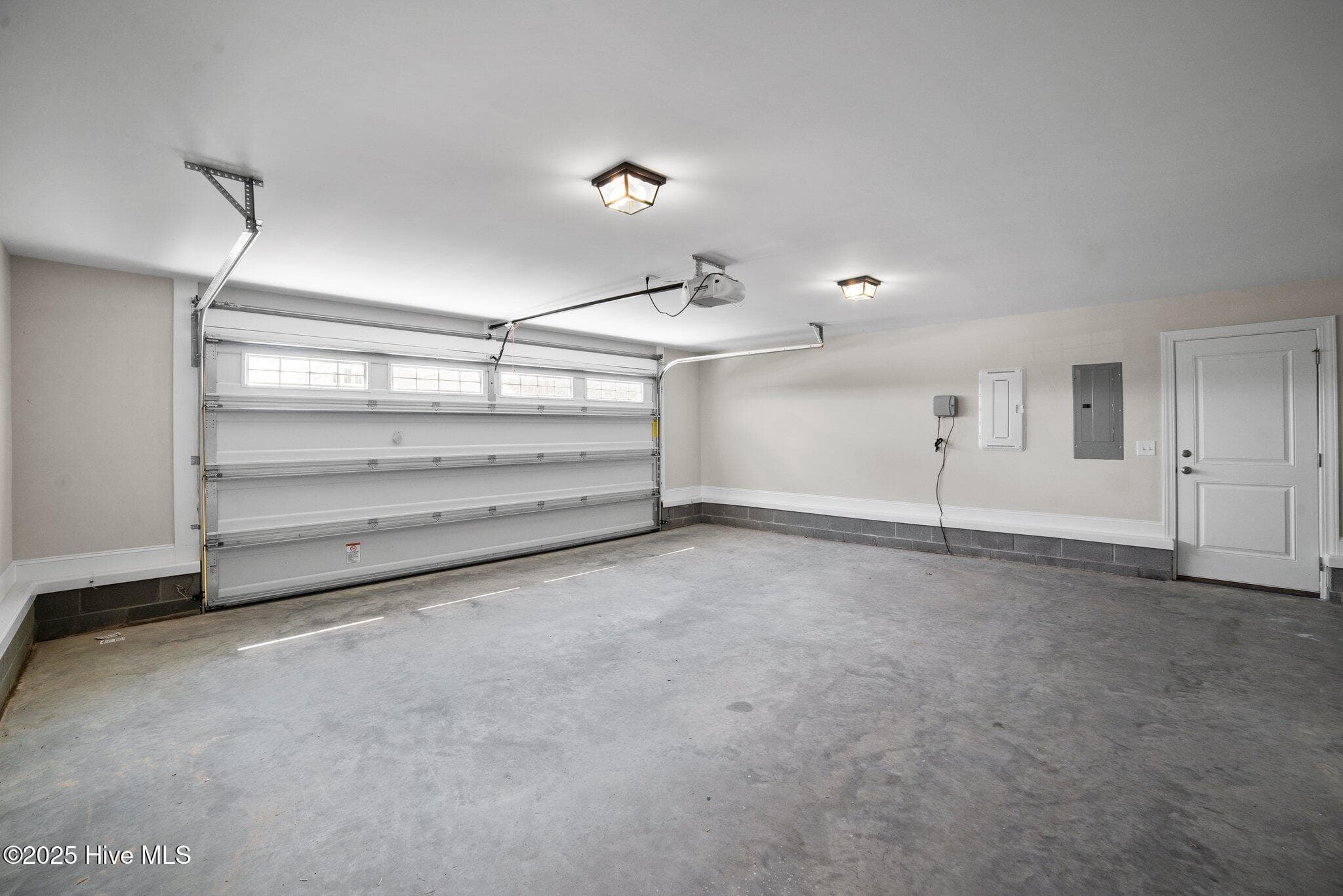 Photo of similar home - 3209 Honeysuckle Drive, Winterville, NC 28590