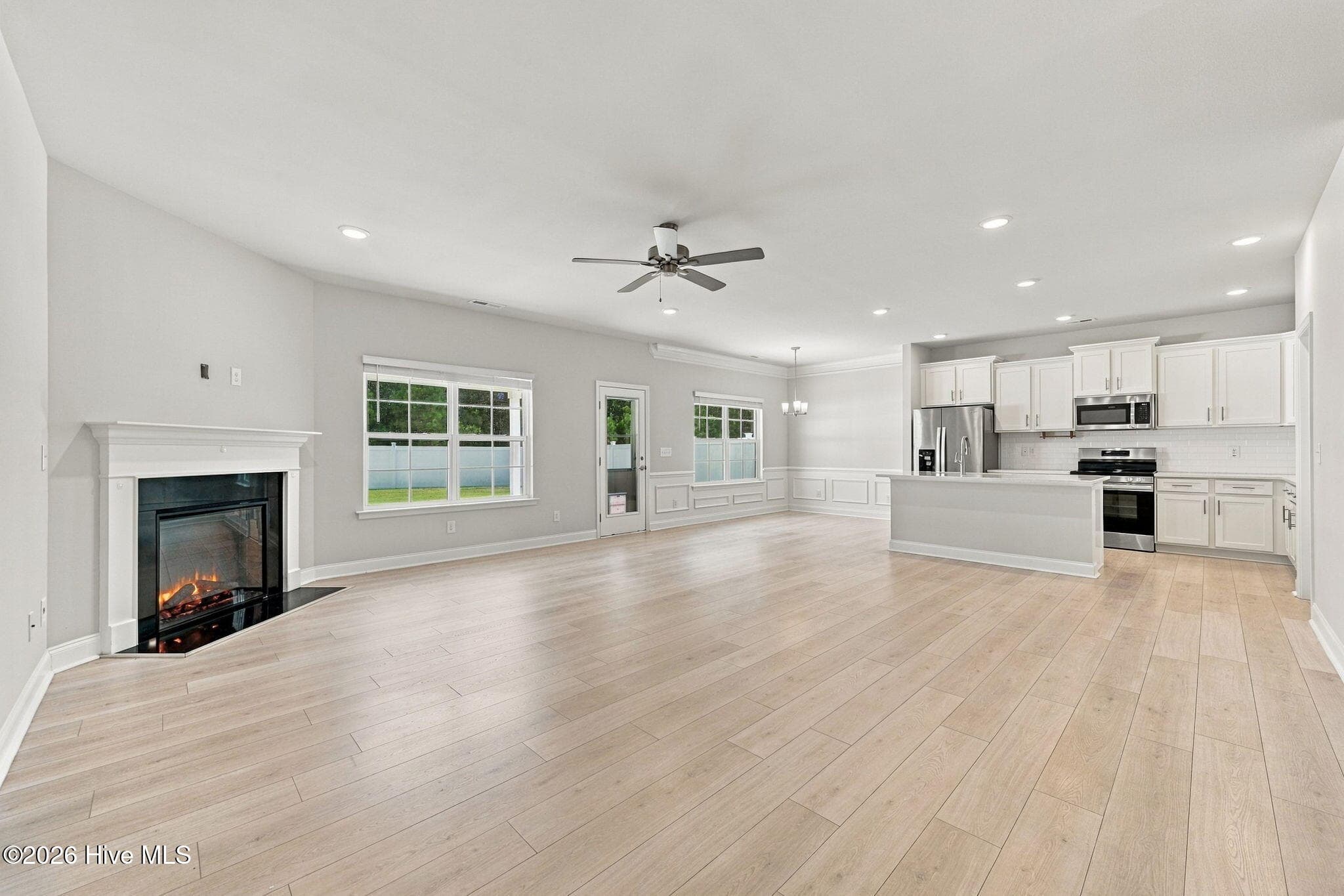 Single Family Residence at 744 Greenwich Place, Richlands, NC 28574, photo 6 of 54