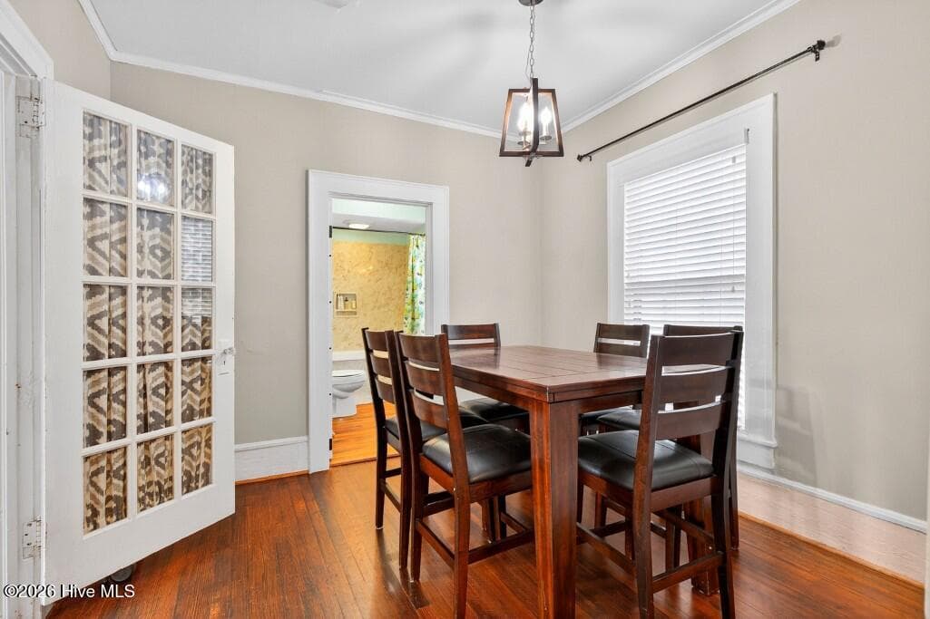 Single Family Residence at 616 New Street, New Bern, NC 28560, photo 9 of 32