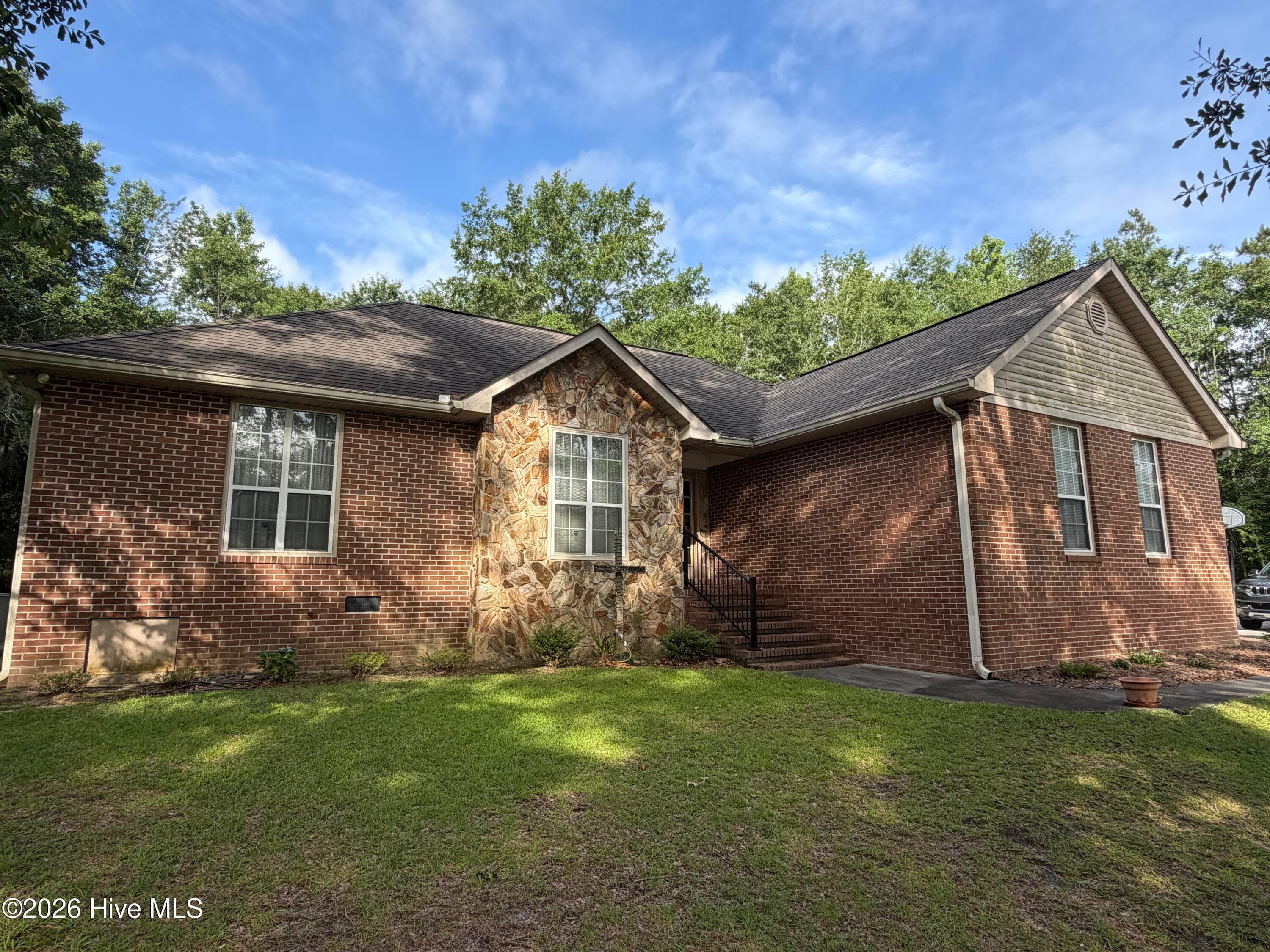 Single Family Residence at 1331 Carl Drive, Thomson, GA 30824, photo 3 of 34