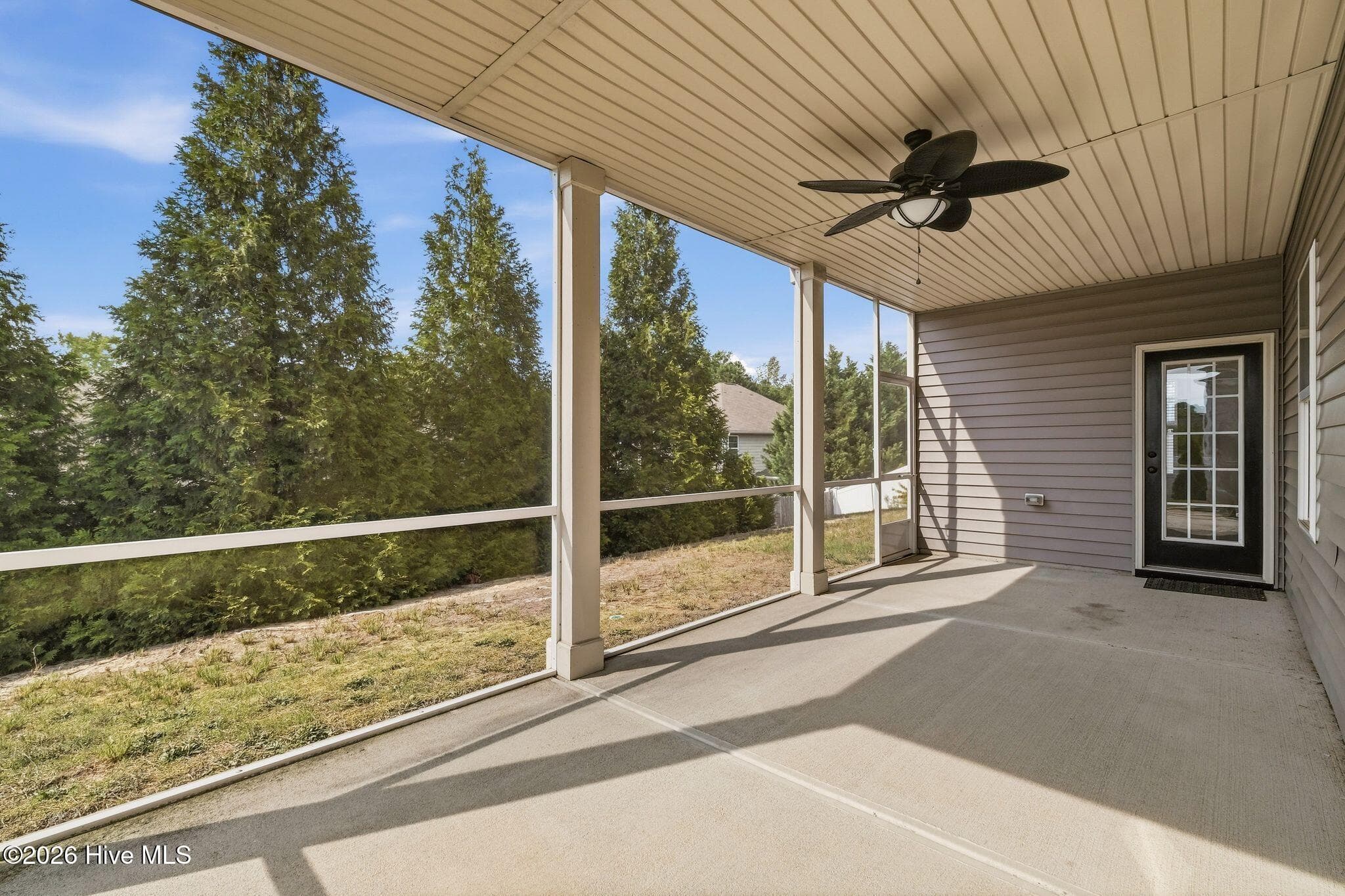 Single Family Residence at 910 Highgrove Drive, Spring Lake, NC 28390, photo 2 of 2
