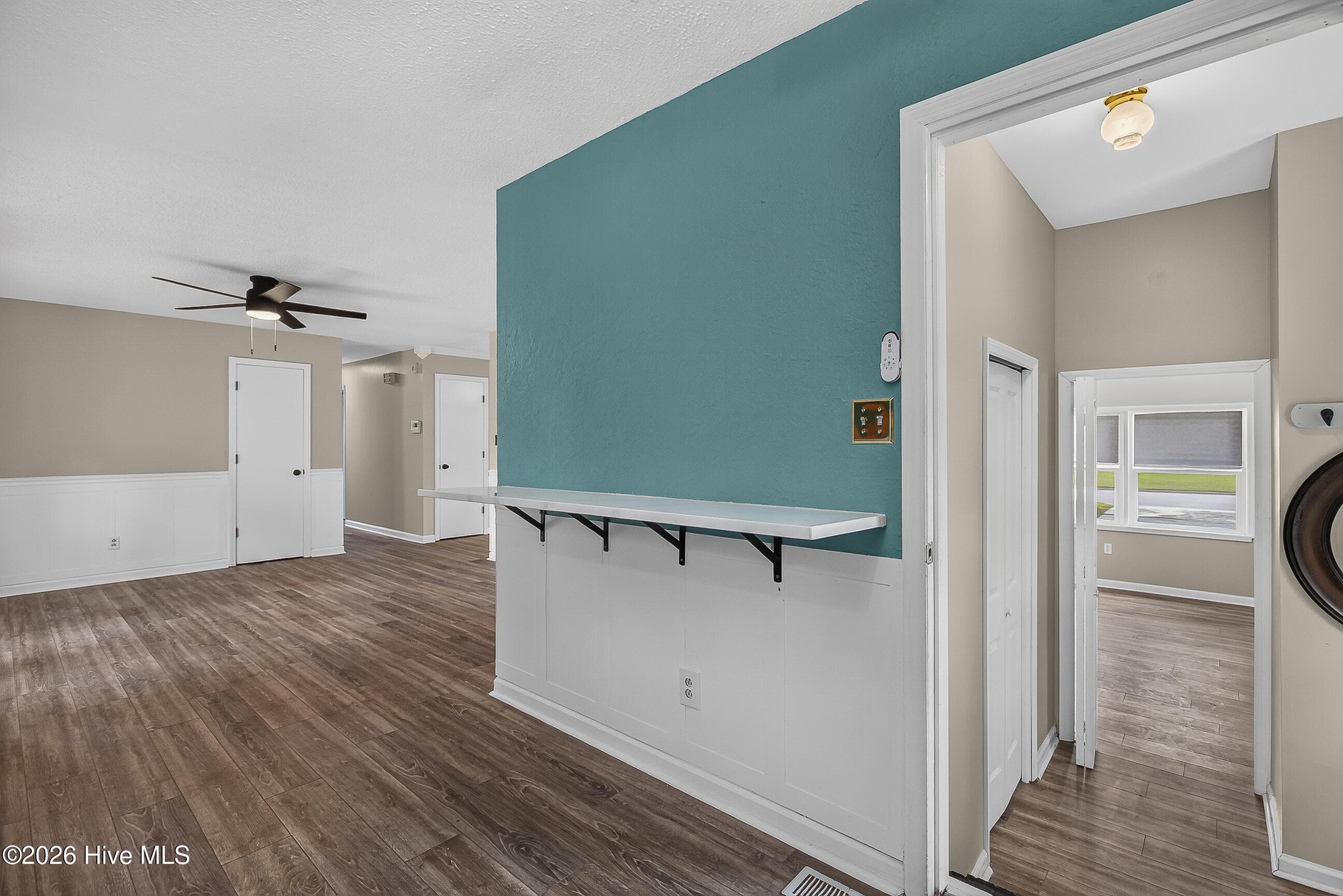 Single Family Residence at 125 Linda Loop, Jacksonville, NC 28546, photo 12 of 34