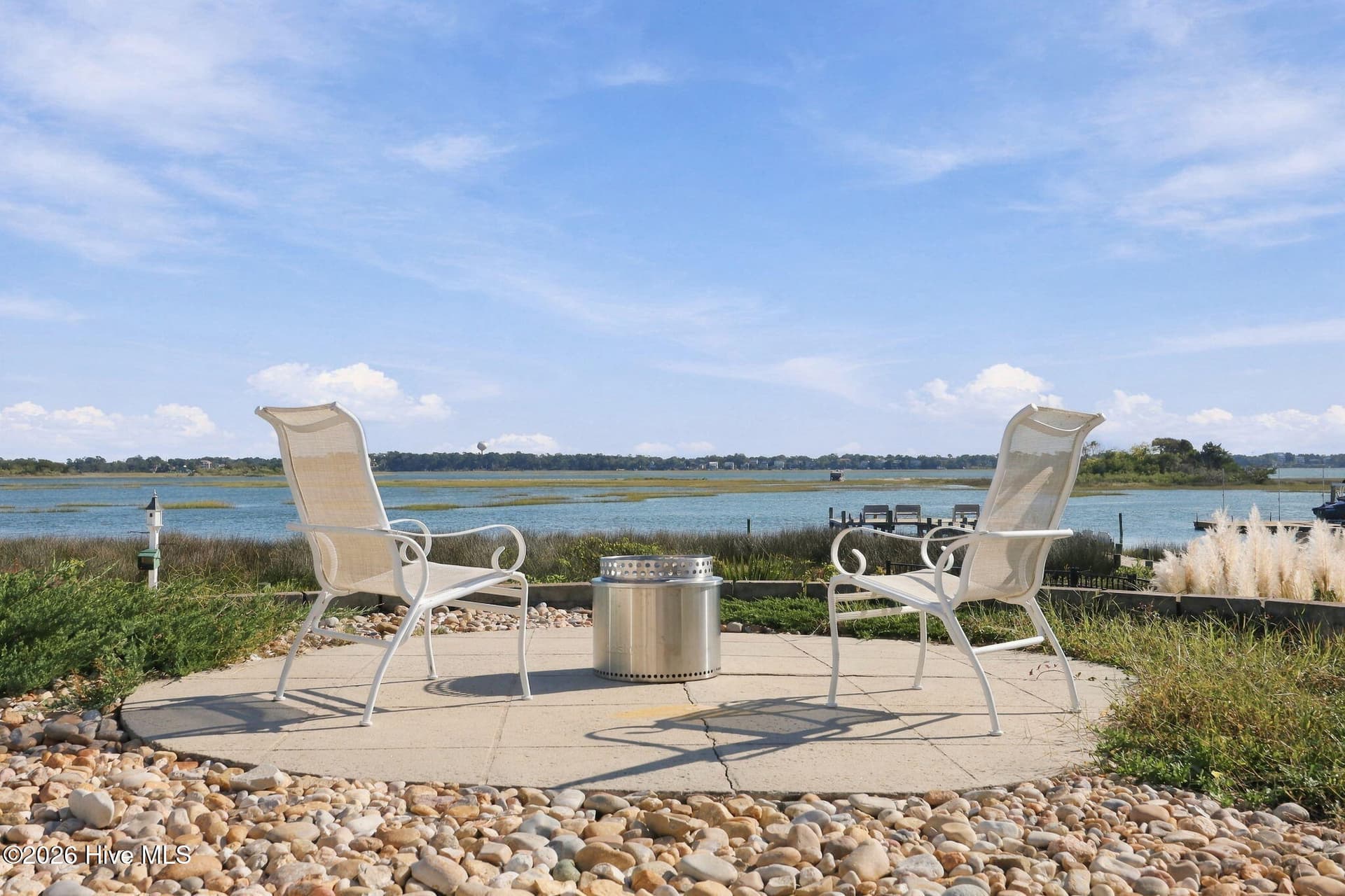 more patio/entertaining space - 105 Magens Court W, Cedar Point, NC 28584