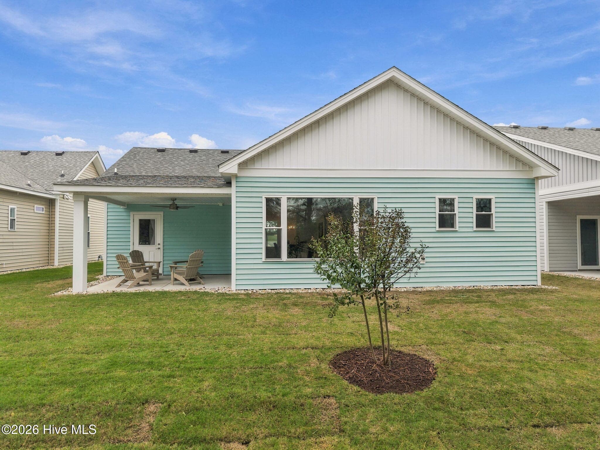Single Family Residence at 104 Admirals View Drive, Grandy, NC 27939, photo 10 of 91