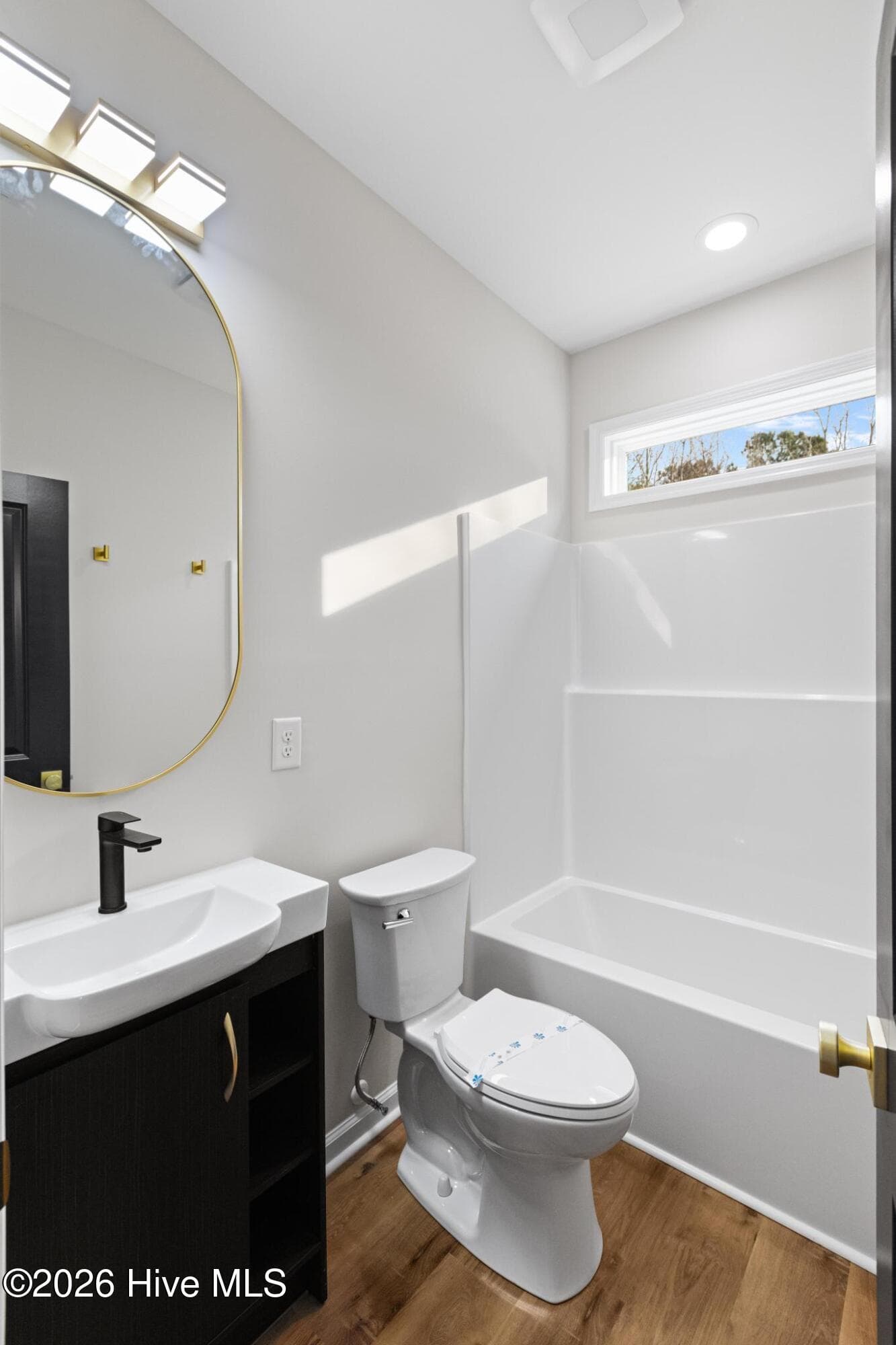 SIMILAR HOME - 402 Wade Drive, Richlands, NC 28574
