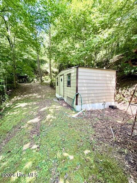 Manufactured Home at 89 Dog Hollow Hollow, Robbinsville, NC 28771, photo 13 of 22