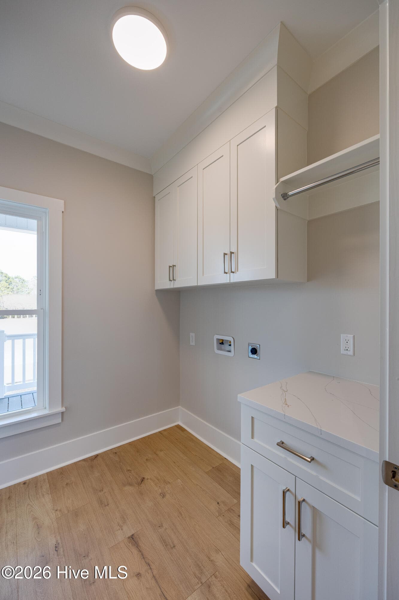 Single Family Residence at 3216 Whichards Beach Road, Chocowinity, NC 27817, photo 2 of 3