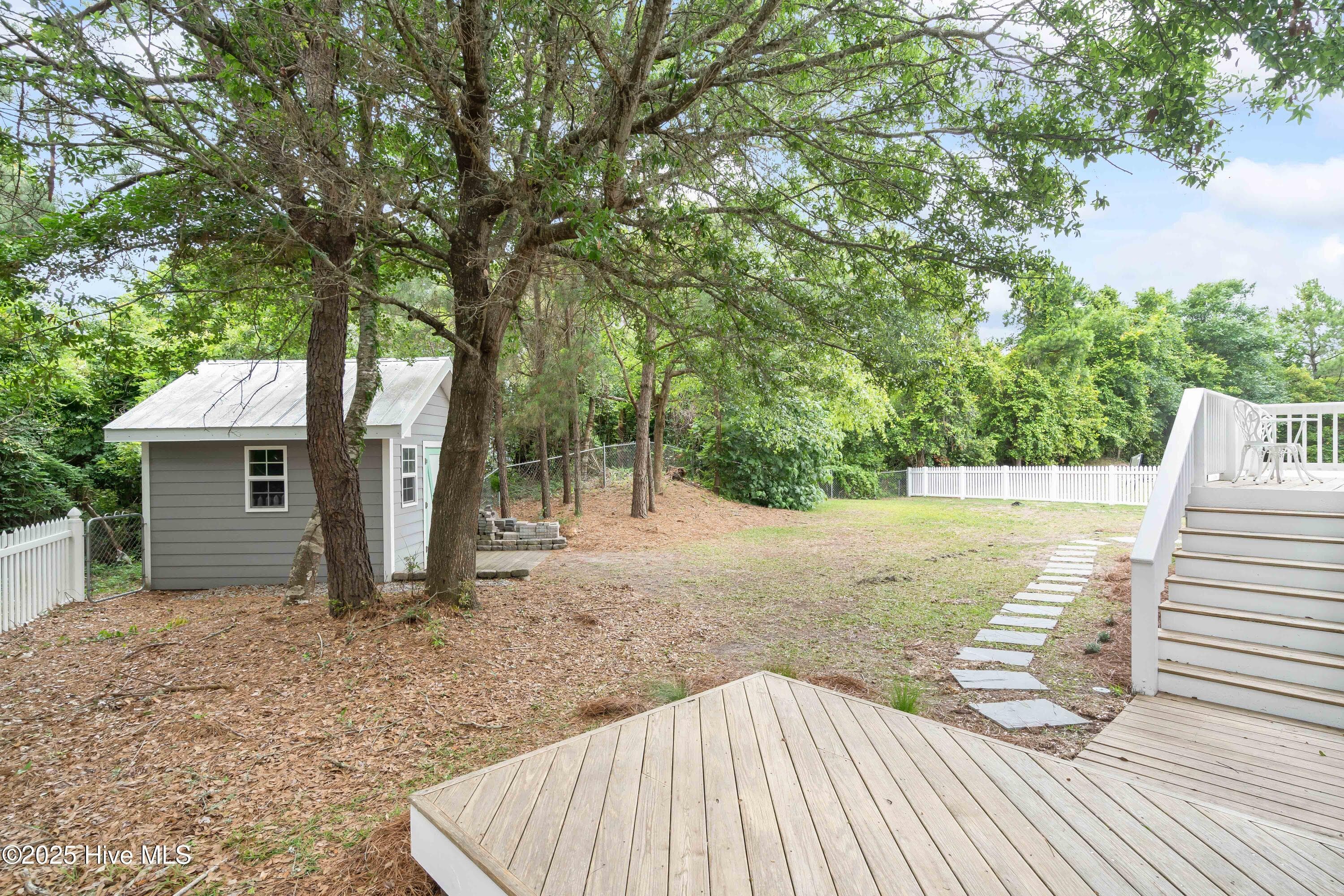 Single Family Residence at 320 Governor Safford Lane, Emerald Isle, NC 28594, photo 40 of 90