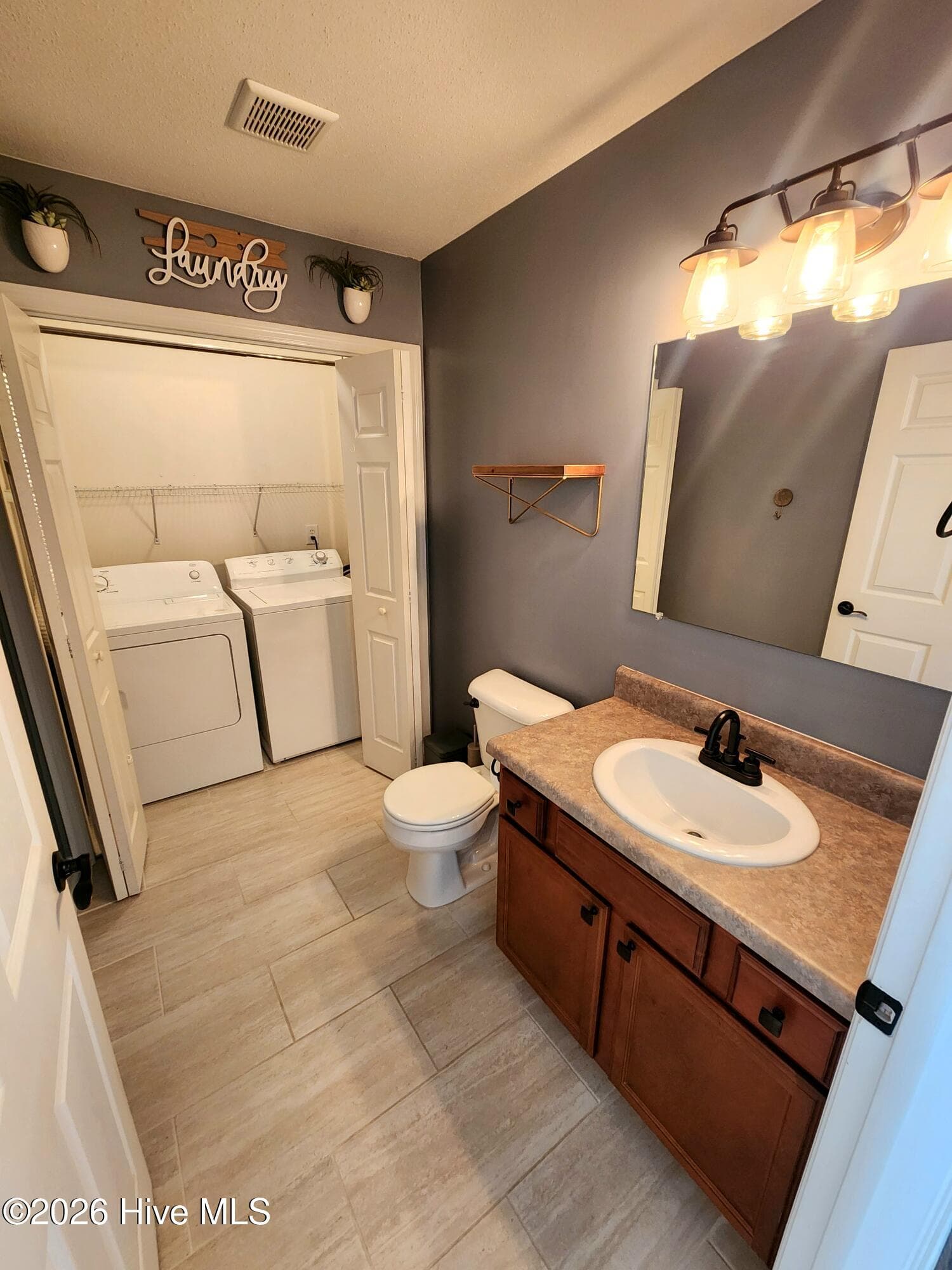 Townhouse at 182 Kelly Circle, Hubert, NC 28539, photo 16 of 32