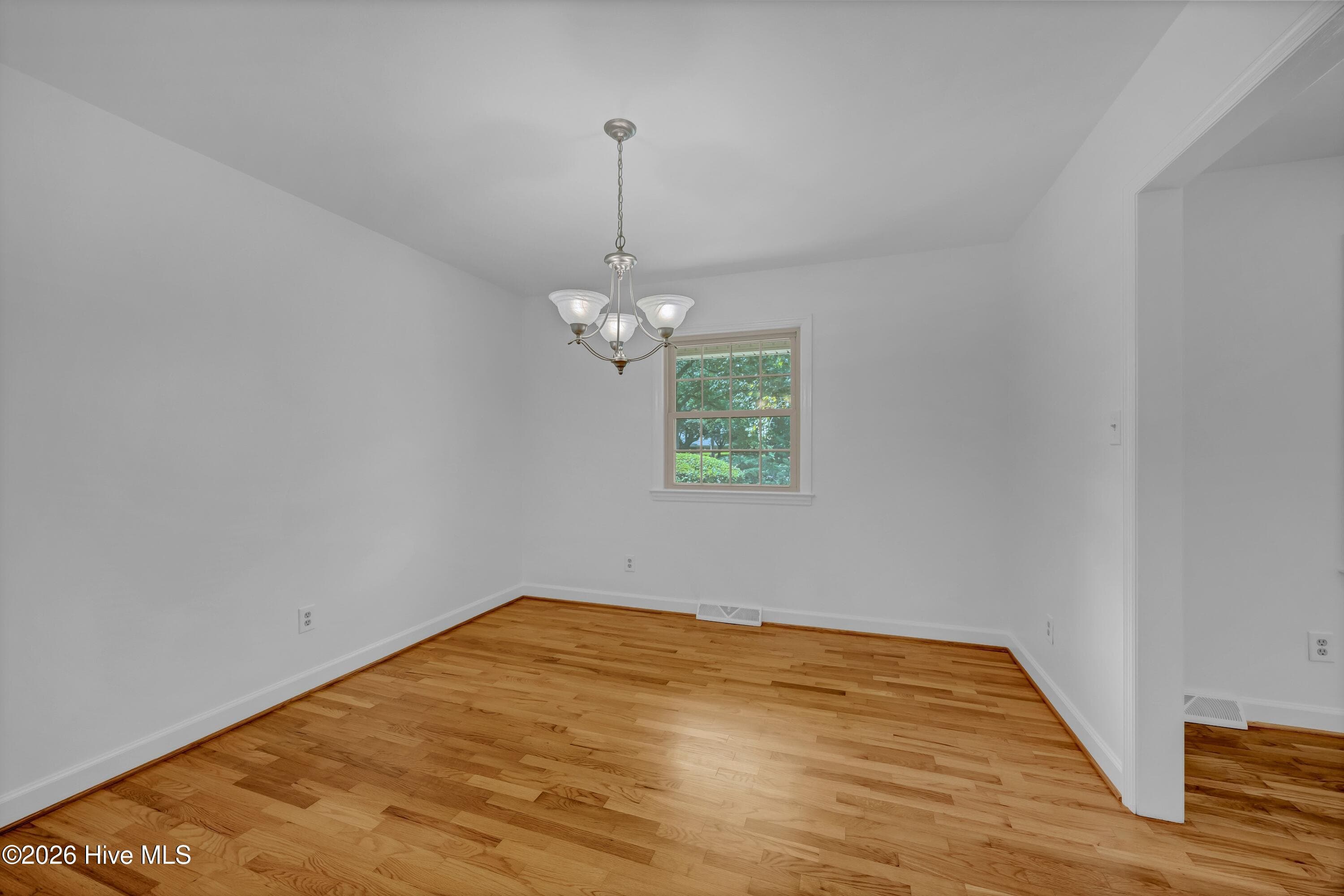Single Family Residence at 5137 Clear Run Drive, Wilmington, NC 28403, photo 10 of 25