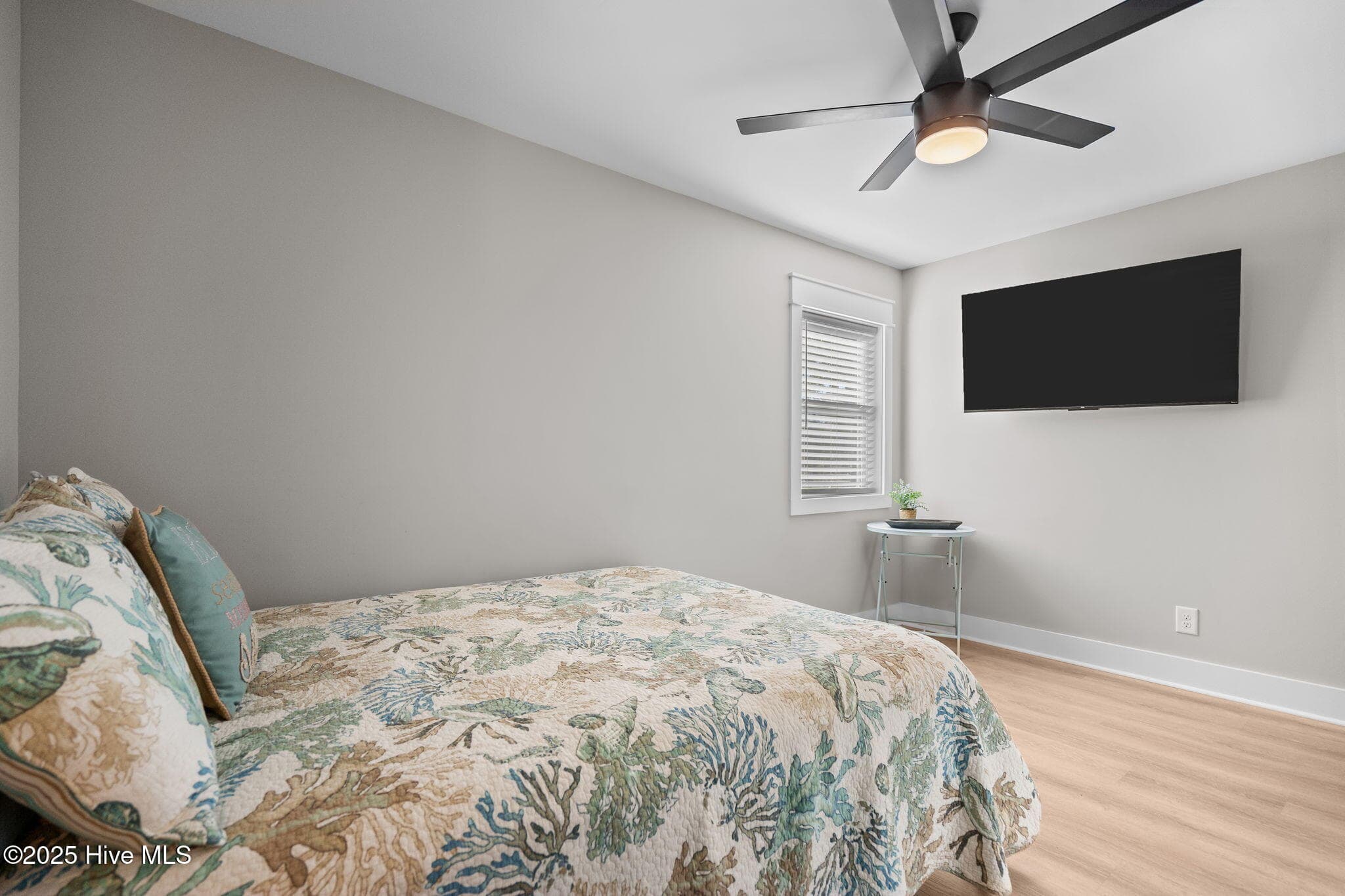 GUEST ROOM #2 - 2037 Oxpen Road SW, Supply, NC 28462