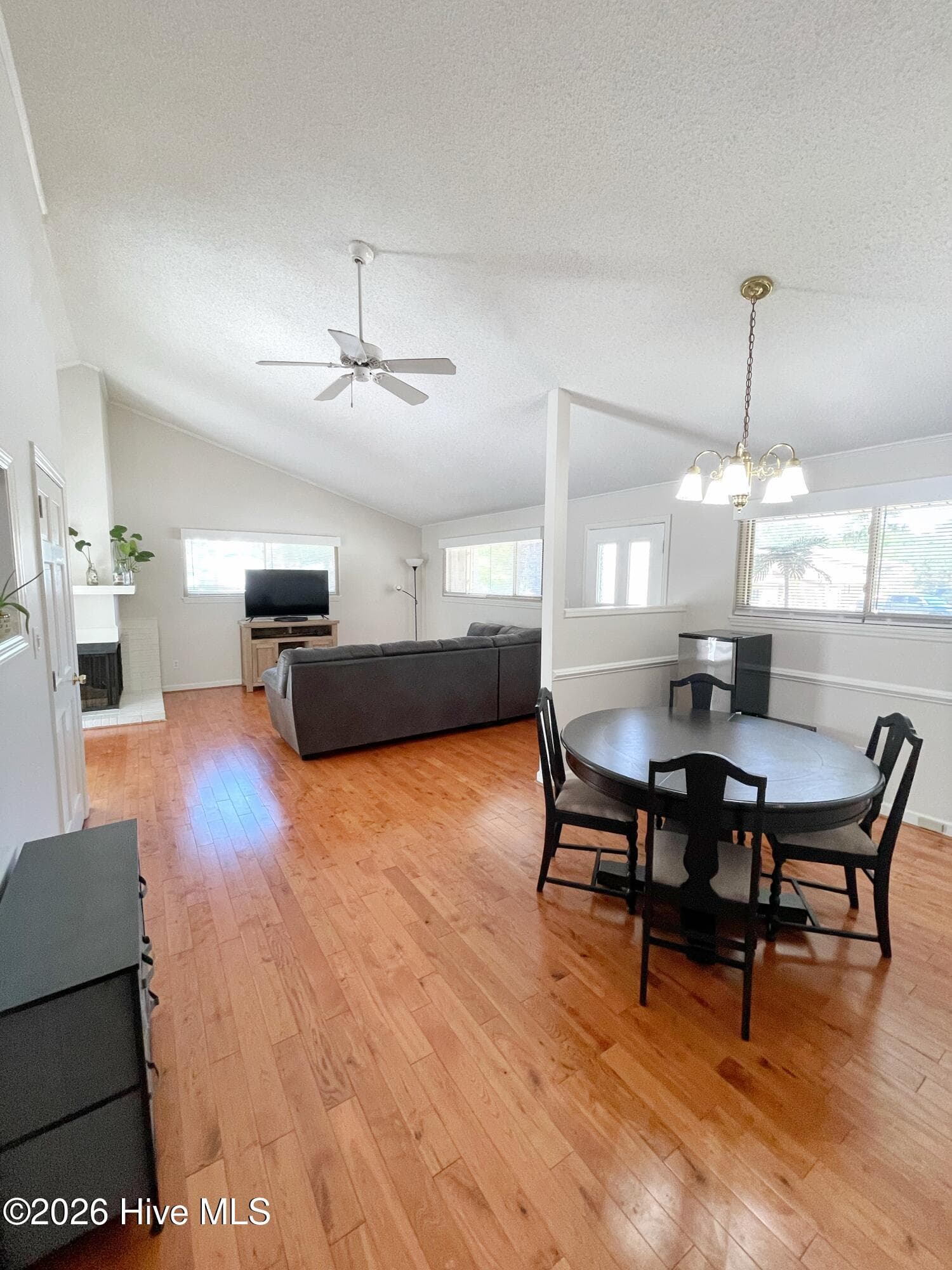 Townhouse at 1 Quarterdeck, New Bern, NC 28562, photo 4 of 12
