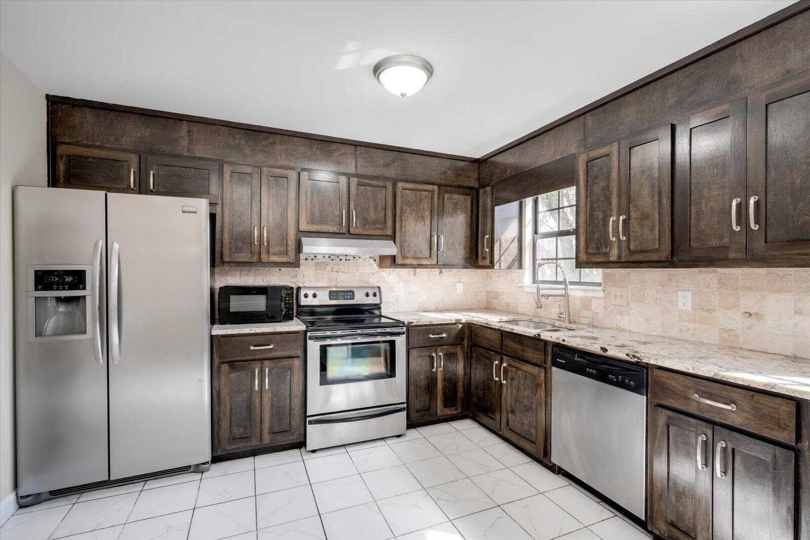 Single Family Residence at 2214 Pleasant Drive, Augusta, GA 30907, photo 14 of 31