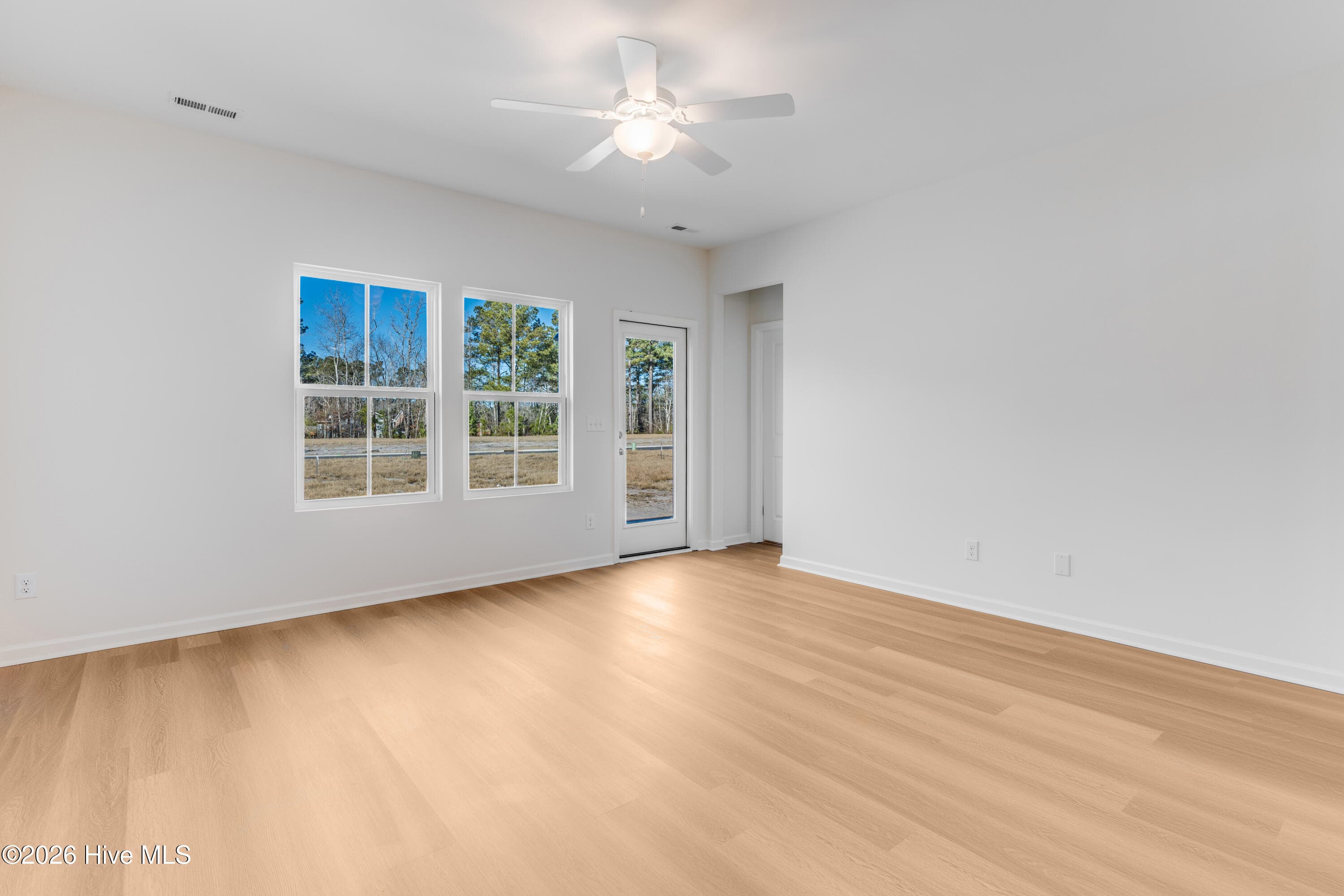 Single Family Residence at 101 W Farley 83, Hampstead, NC 28443, photo 15 of 26