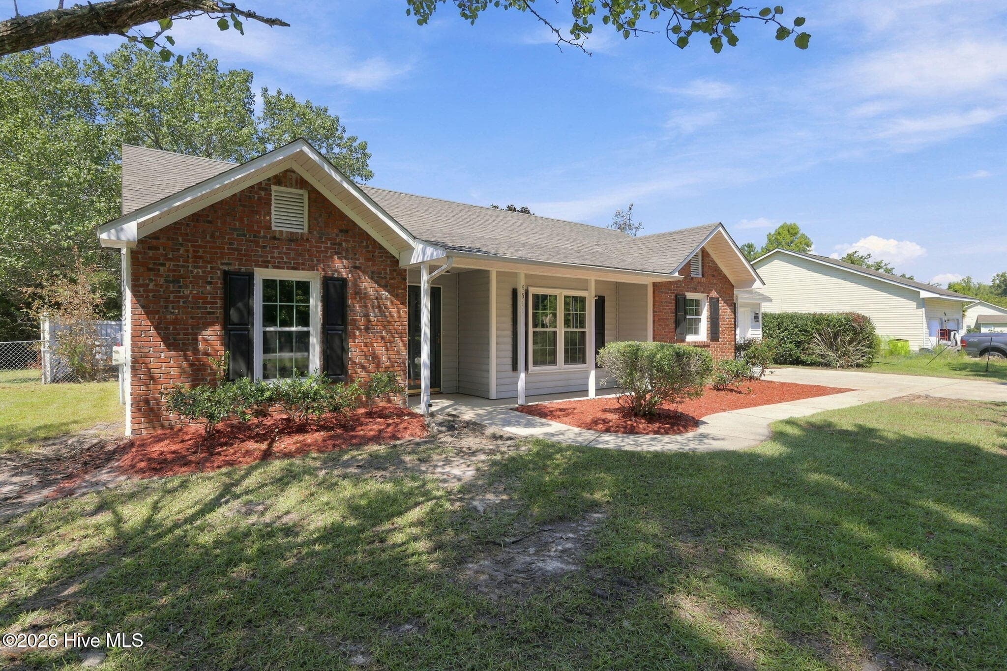 Single Family Residence at 4511 Rivershore Drive, New Bern, NC 28560, photo 7 of 52