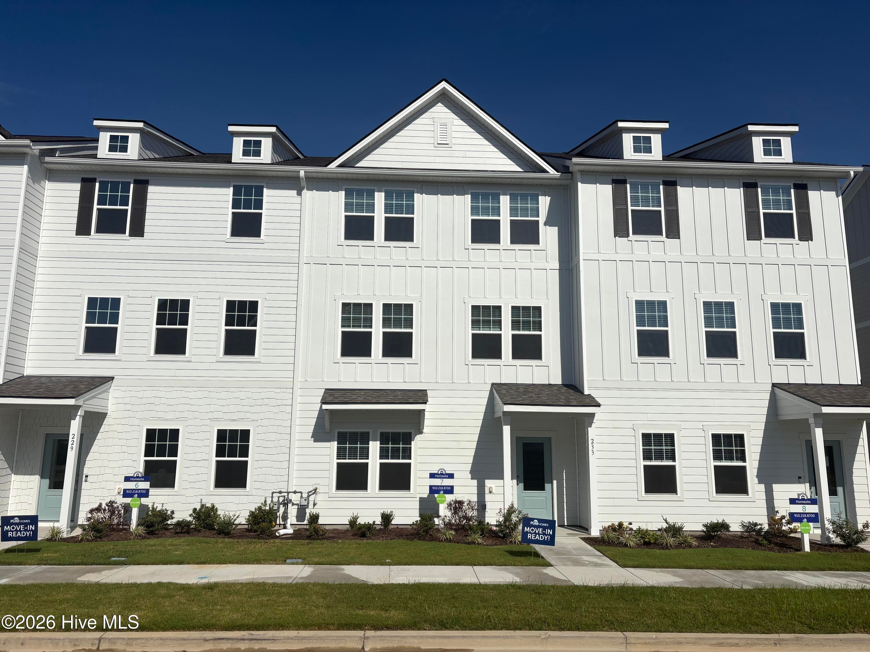 233 Pelican Flight Loop, Wilmington, NC 28412