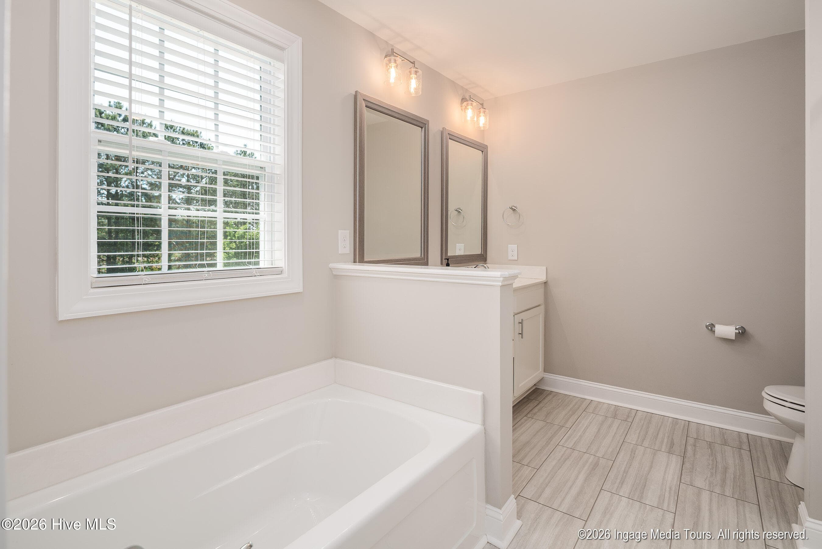 Townhouse at 3516 Richter Way B, Greenville, NC 27834, photo 5 of 36