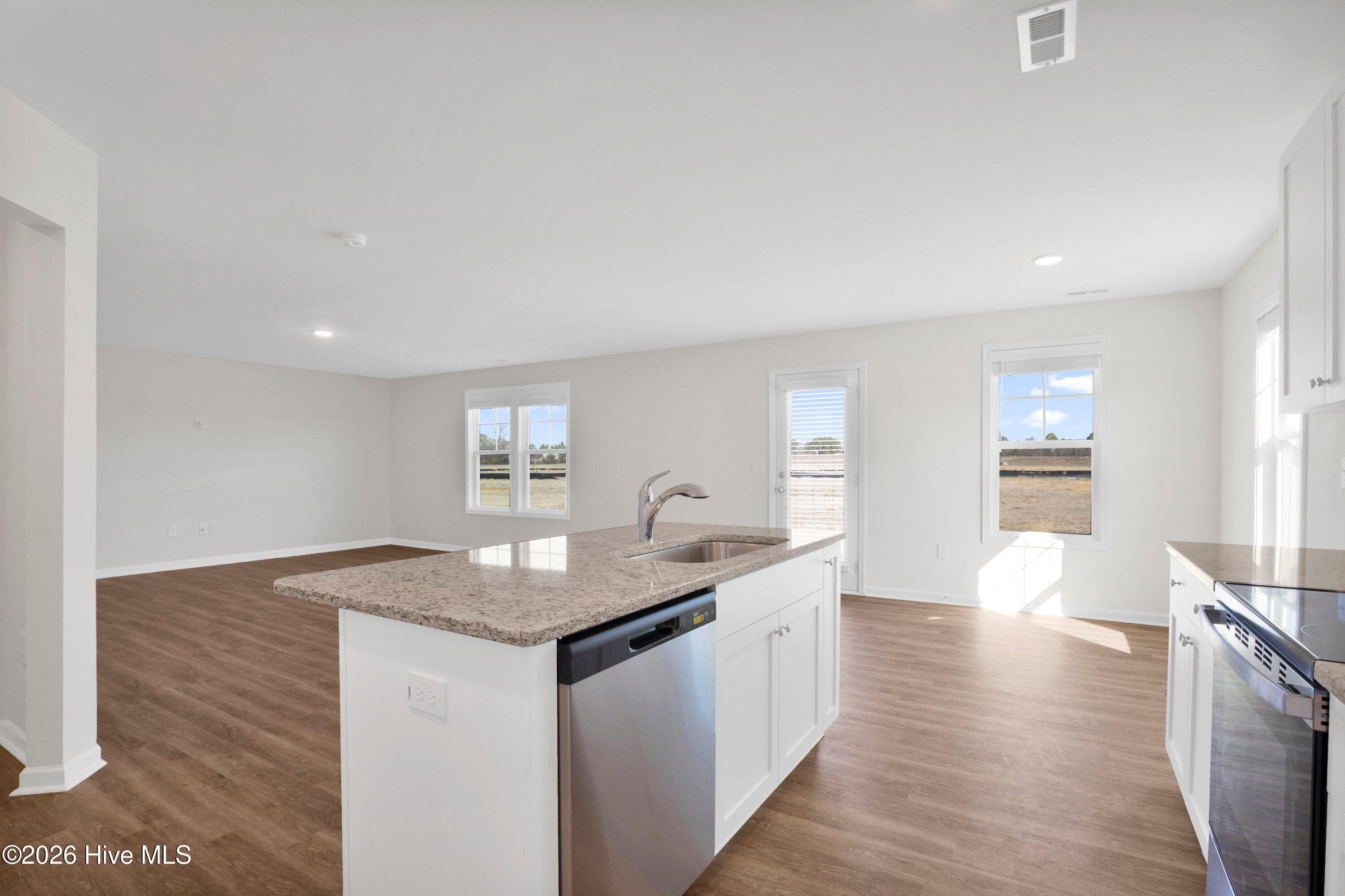 208 Buggy Top Lane, Autryville, NC 28318