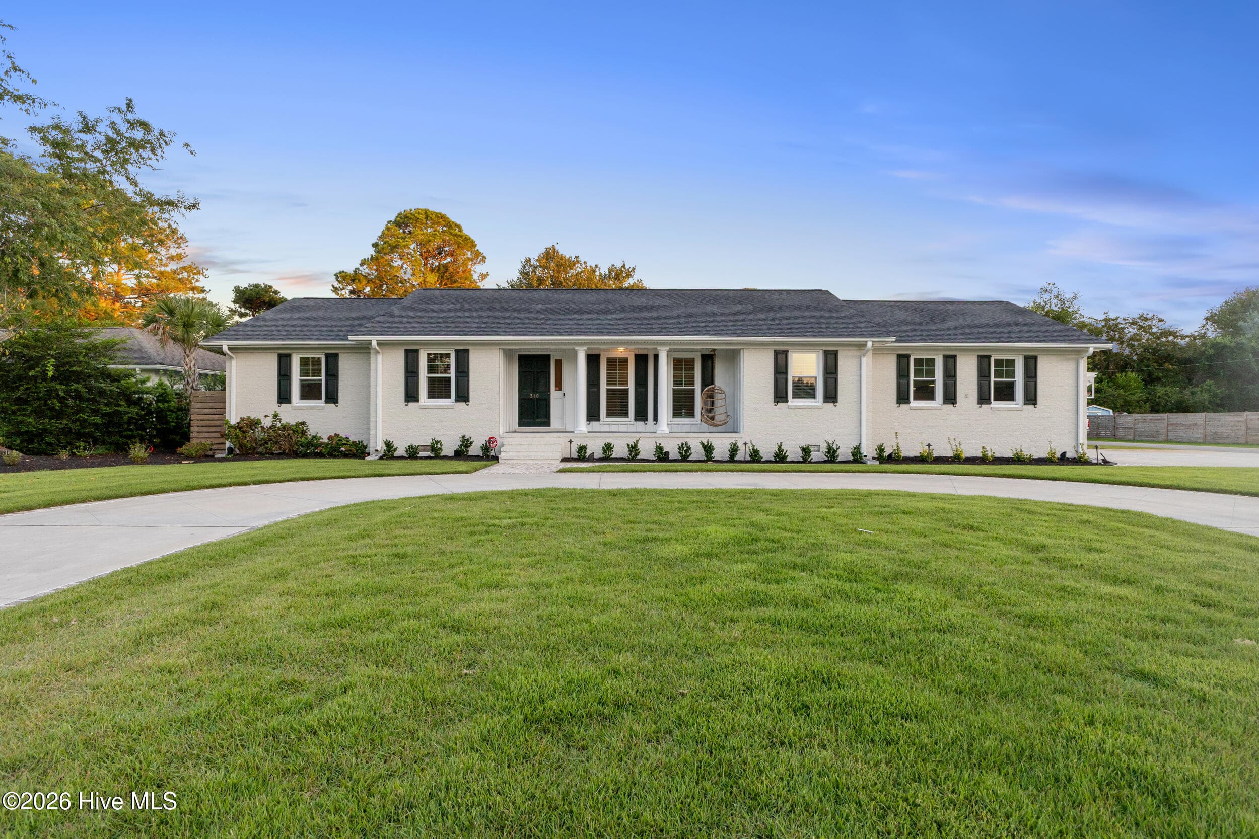 310 Bretonshire Road, Wilmington, NC 28405