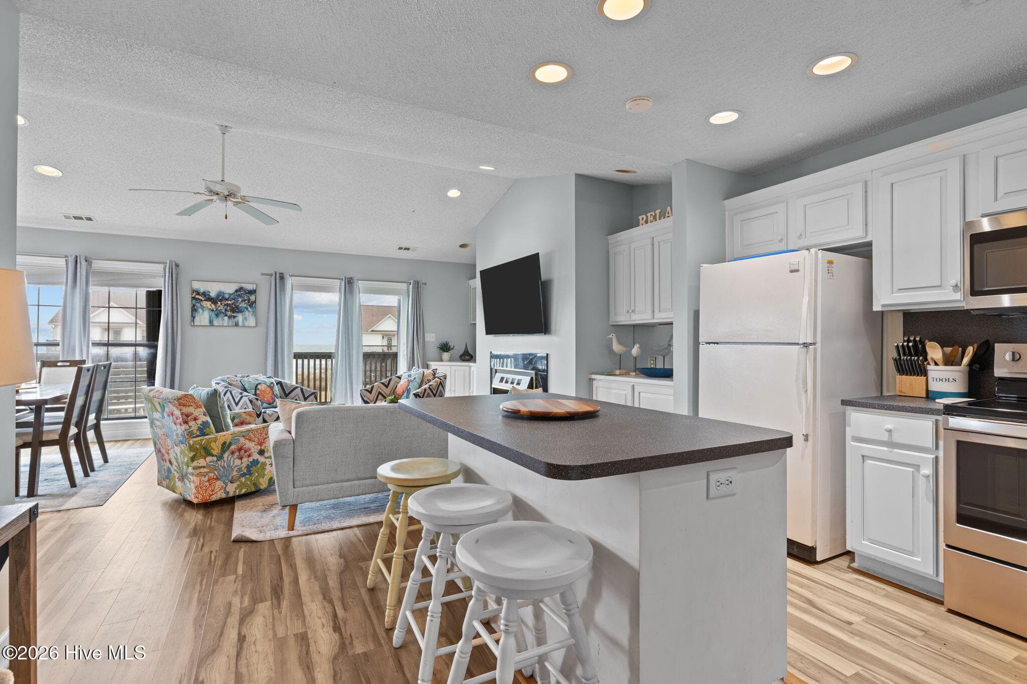Kitchen - 2506 Ocean Drive A2, Emerald Isle, NC 28594