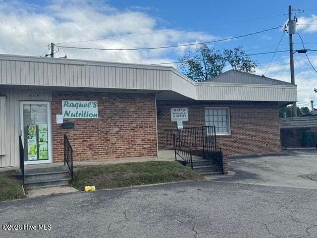 Office at 500 Ward Boulevard, Wilson, NC 27893, photo 3 of 9