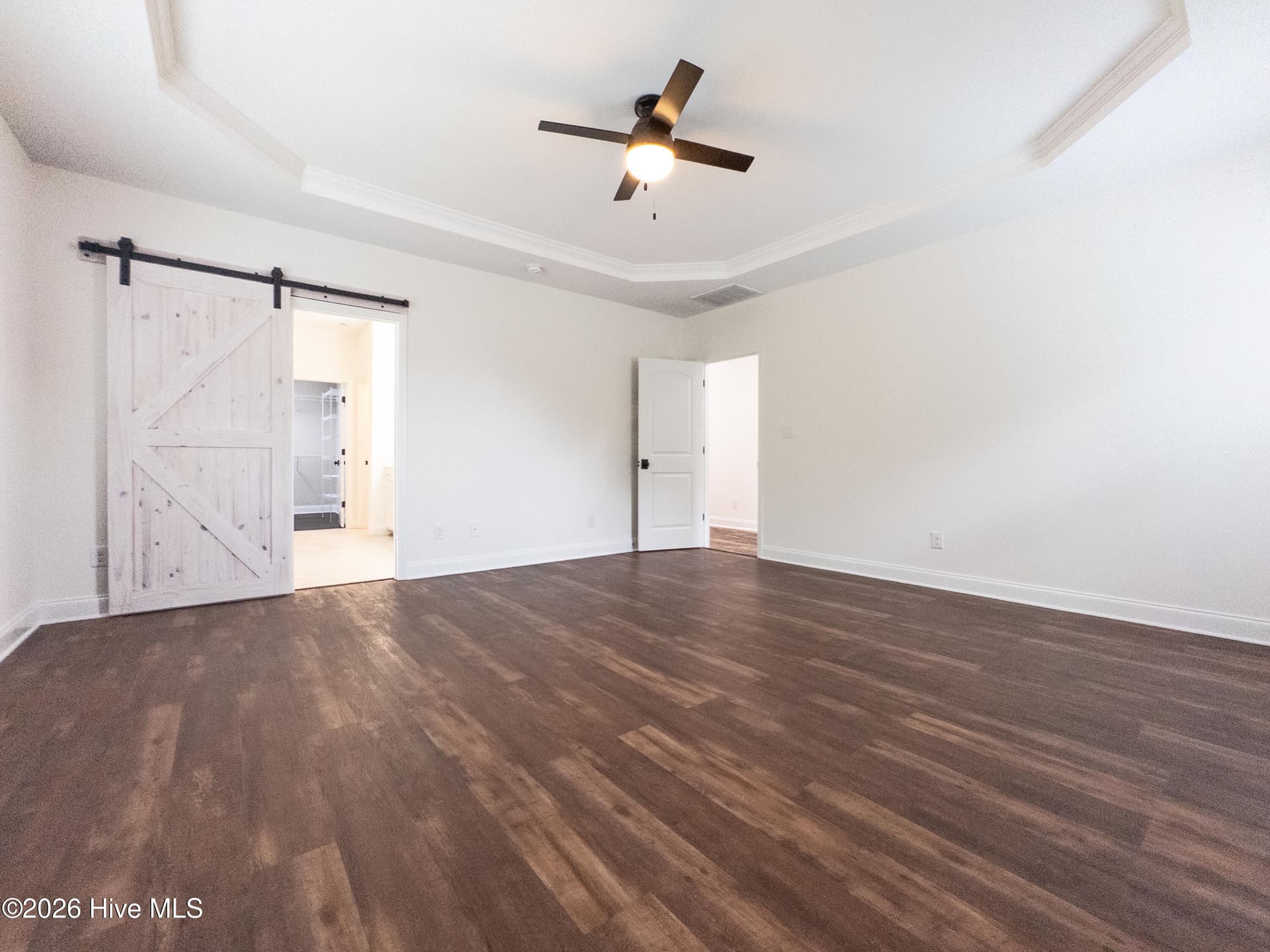 Single Family Residence at 29 Farm Meadow Court, Hampstead, NC 28443, photo 2 of 3