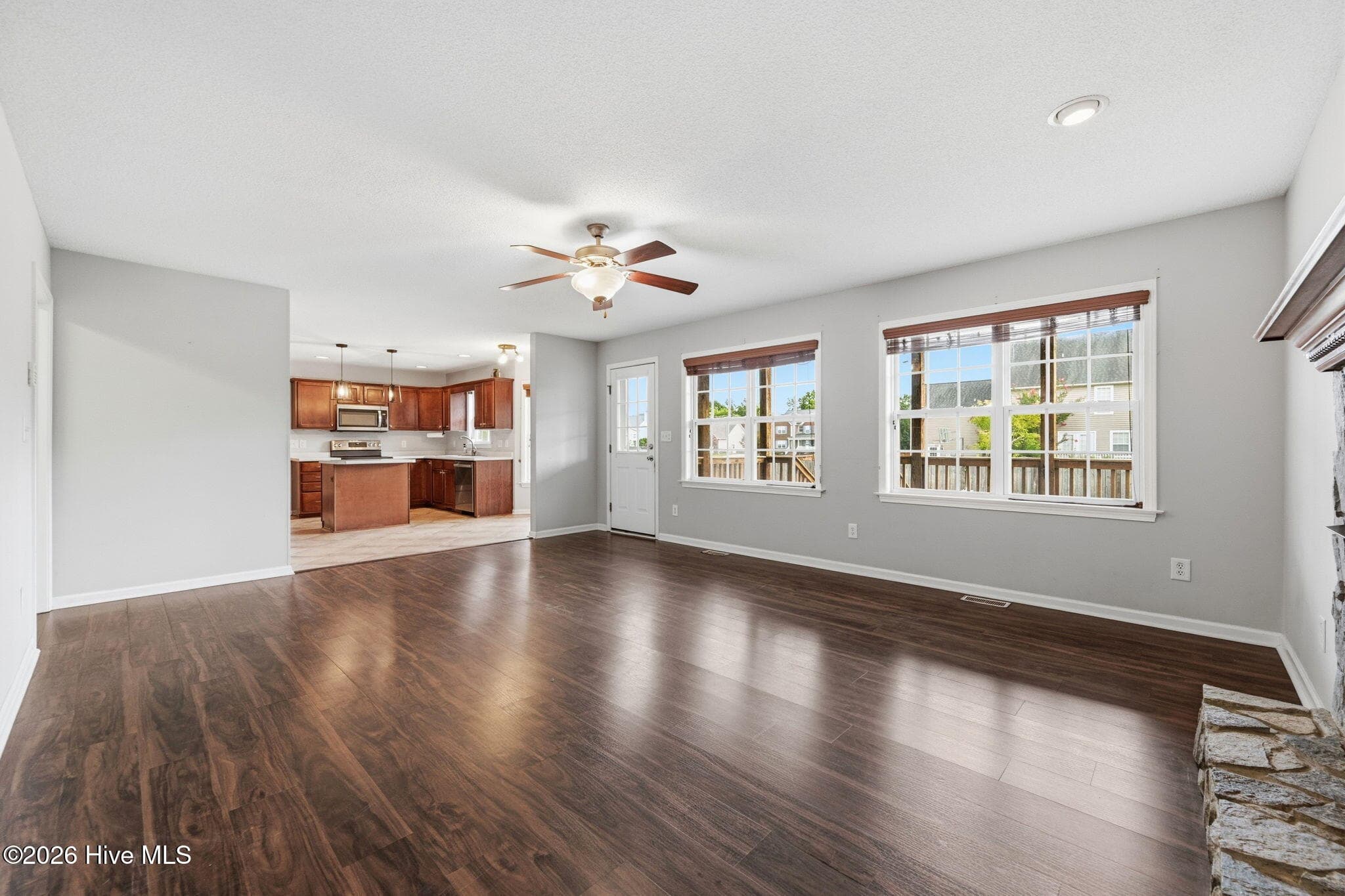 Single Family Residence at 101 Ellington Place, Jacksonville, NC 28540, photo 44 of 100